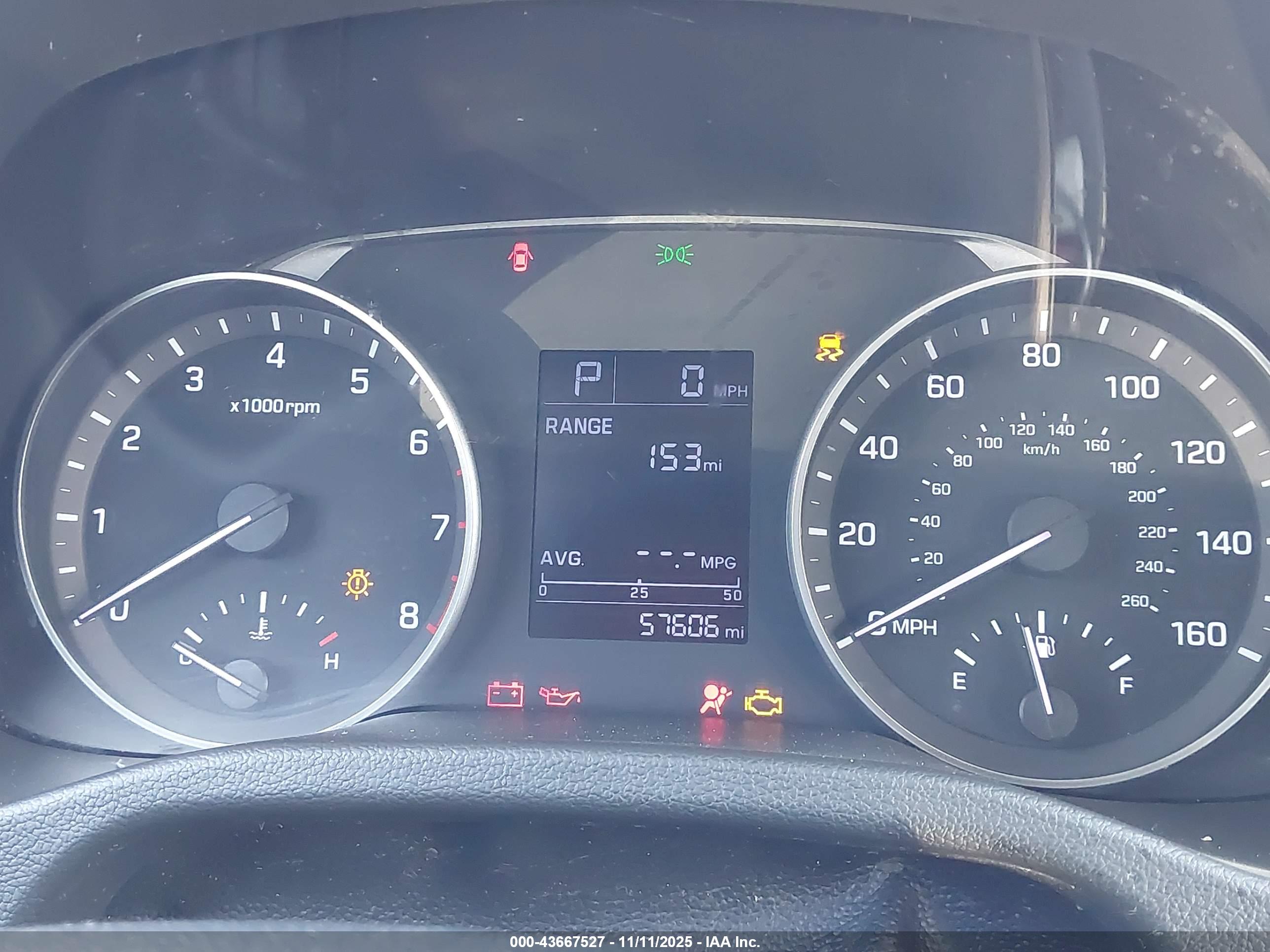 HYUNDAI ELANTRA image 7