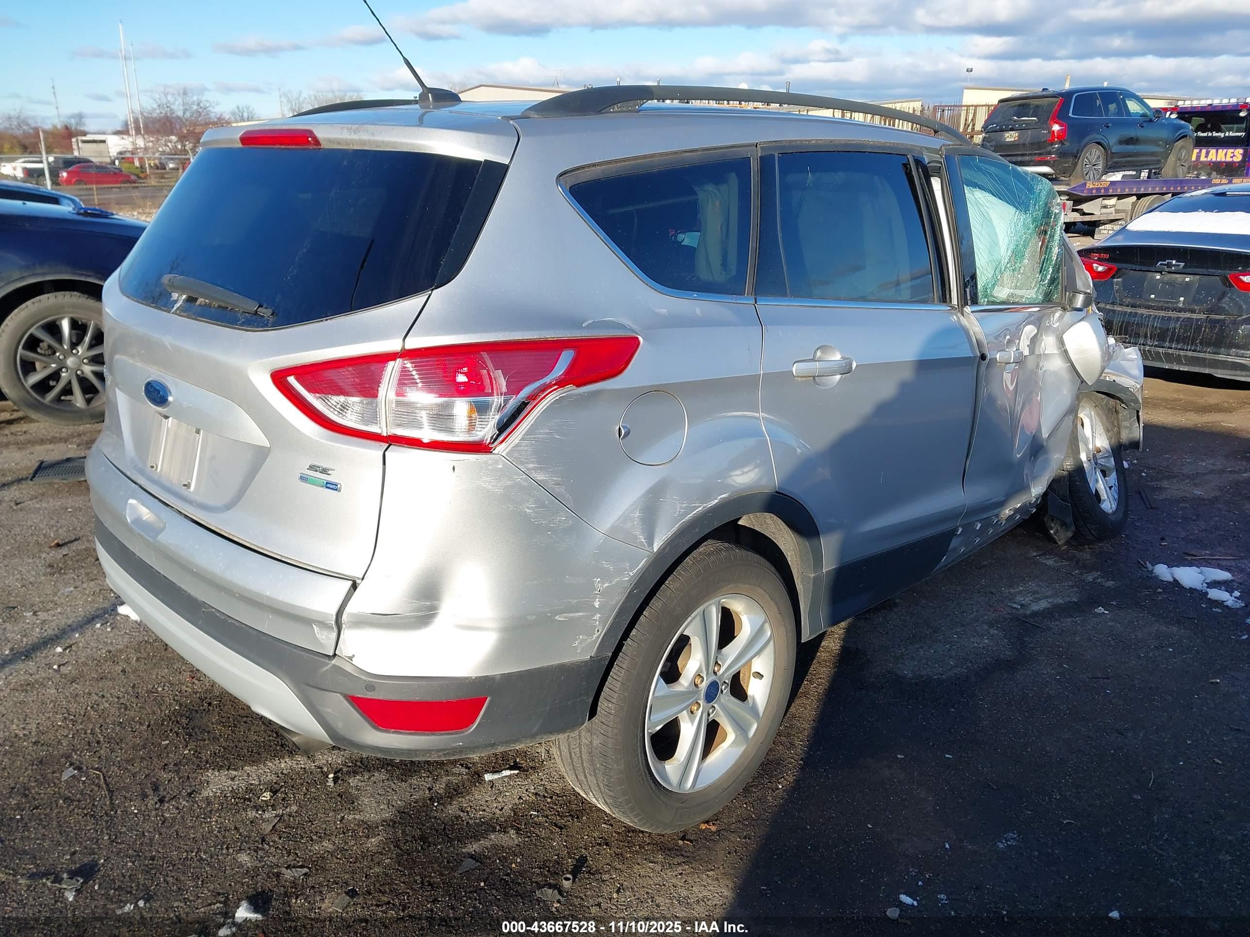 FORD ESCAPE image 4