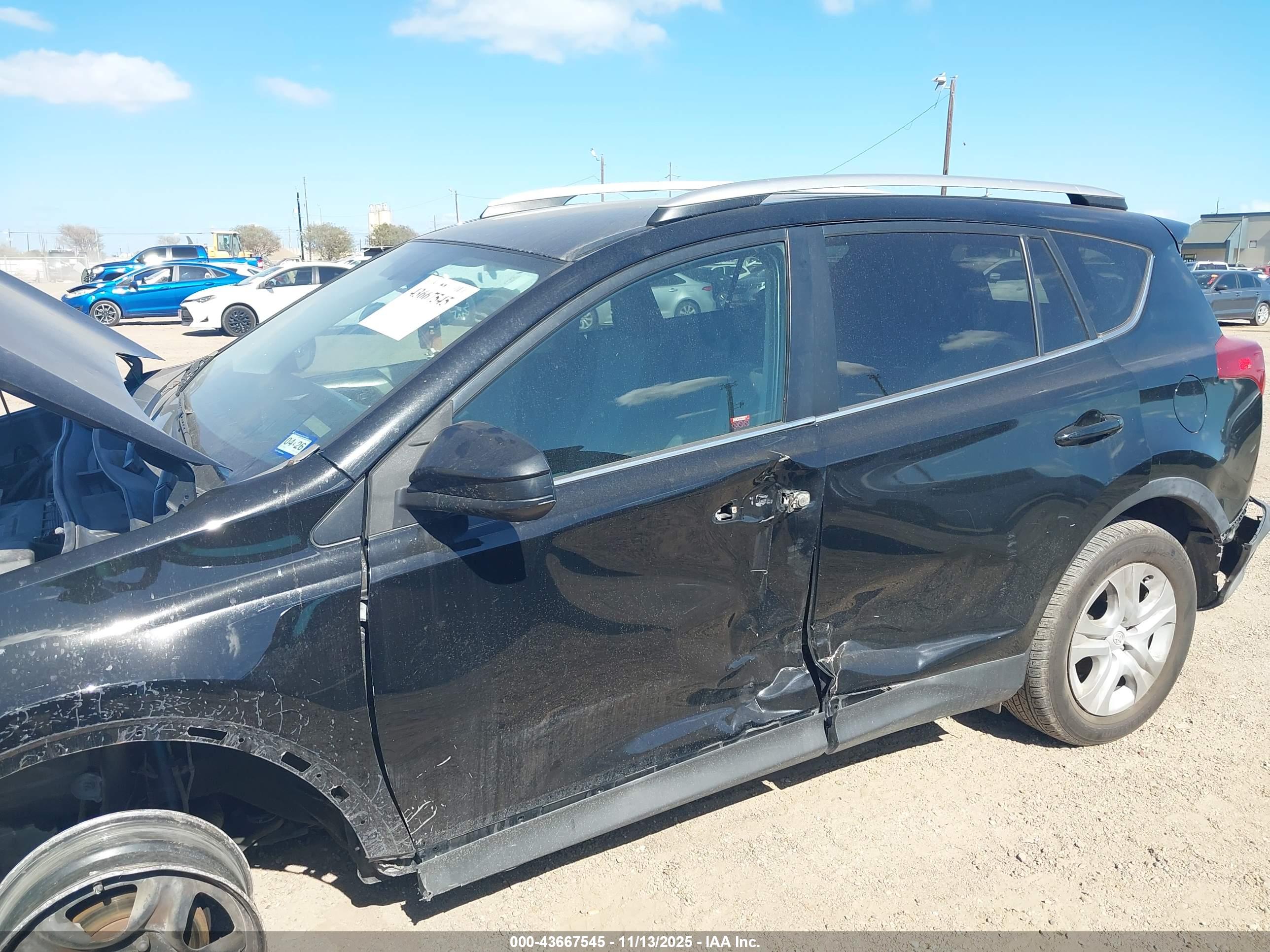 TOYOTA RAV4 image 6