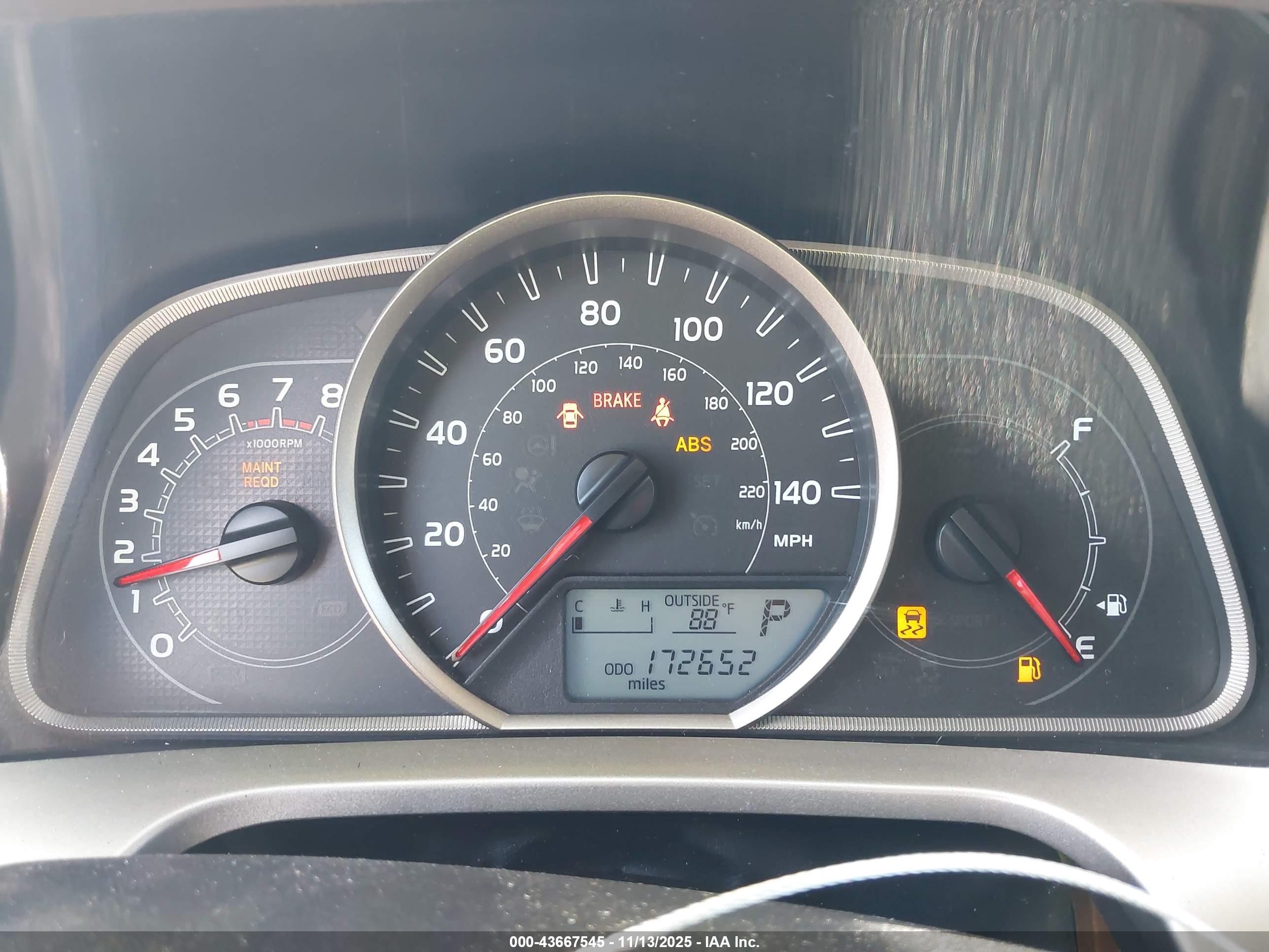 TOYOTA RAV4 image 7