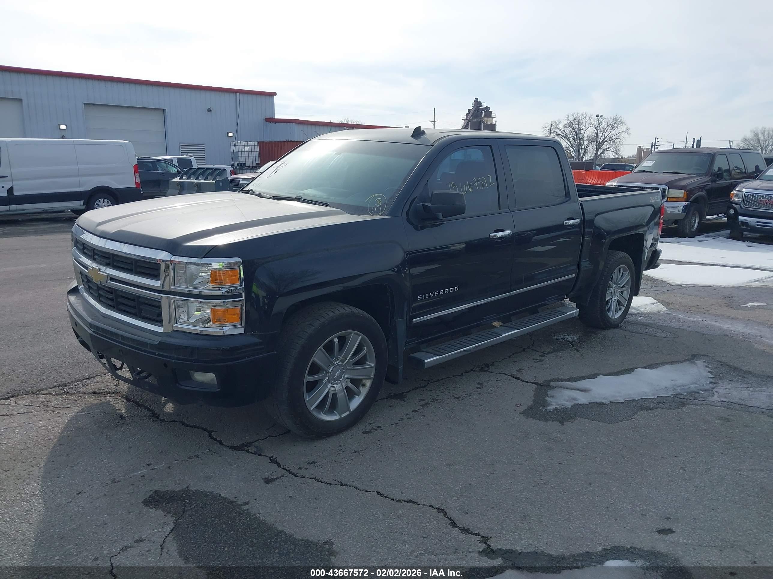 CHEVROLET SILVERADO image 2