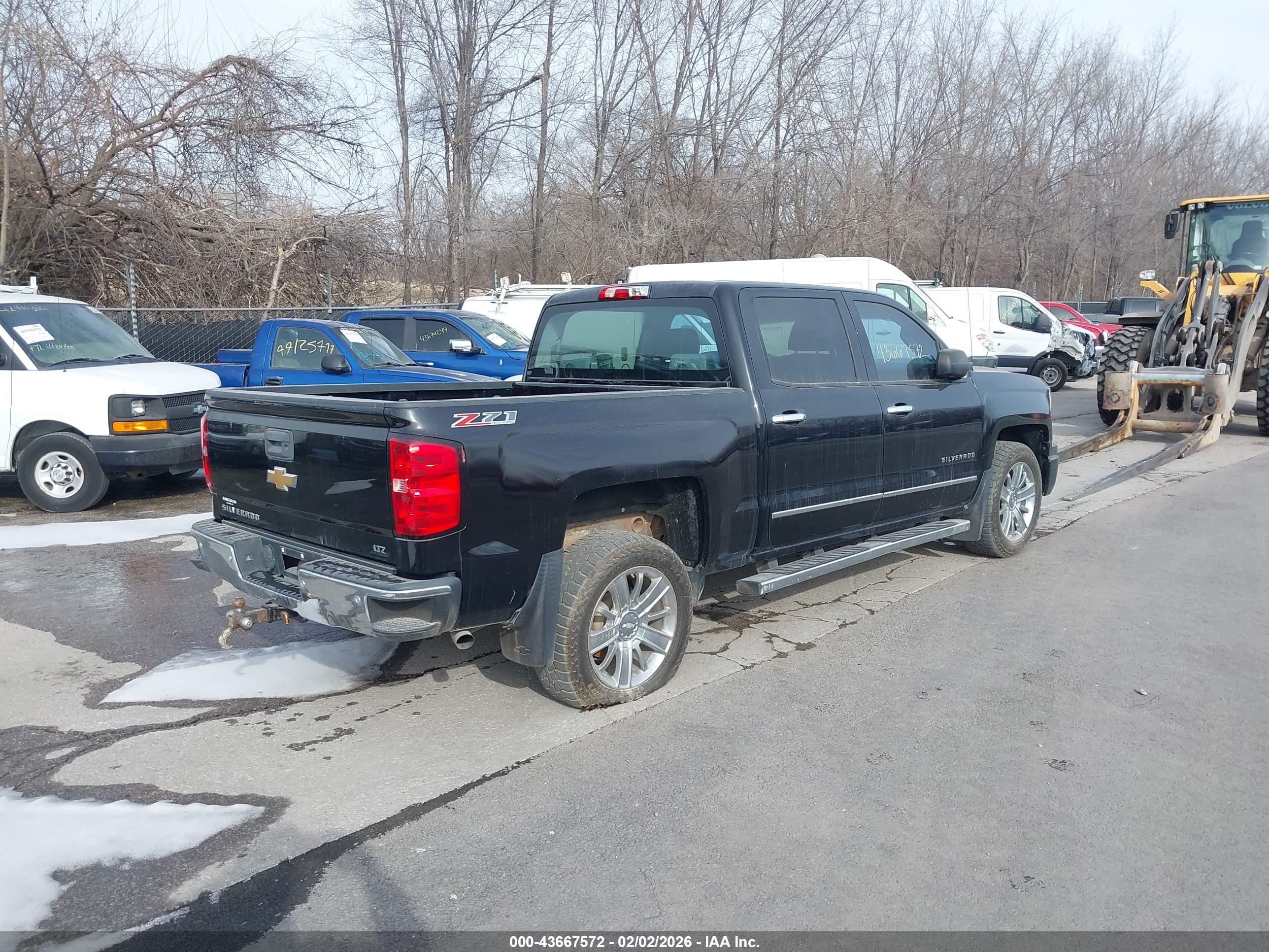 CHEVROLET SILVERADO image 4