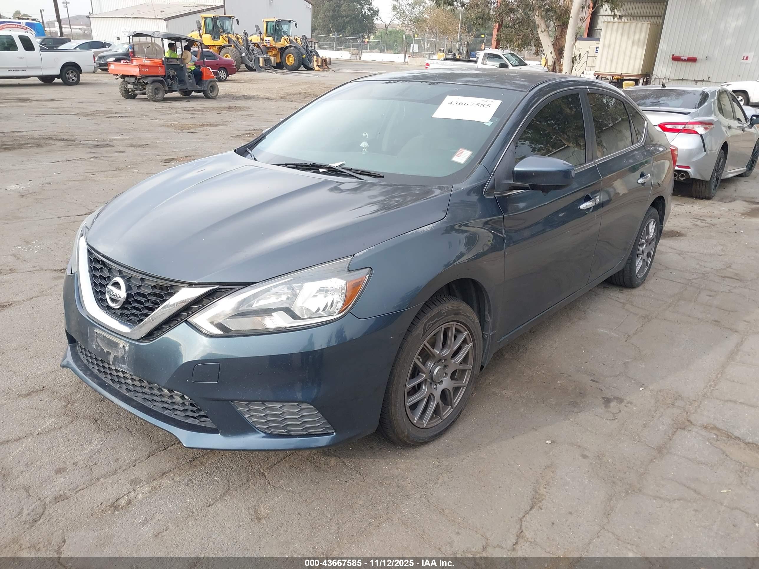 NISSAN SENTRA image 2