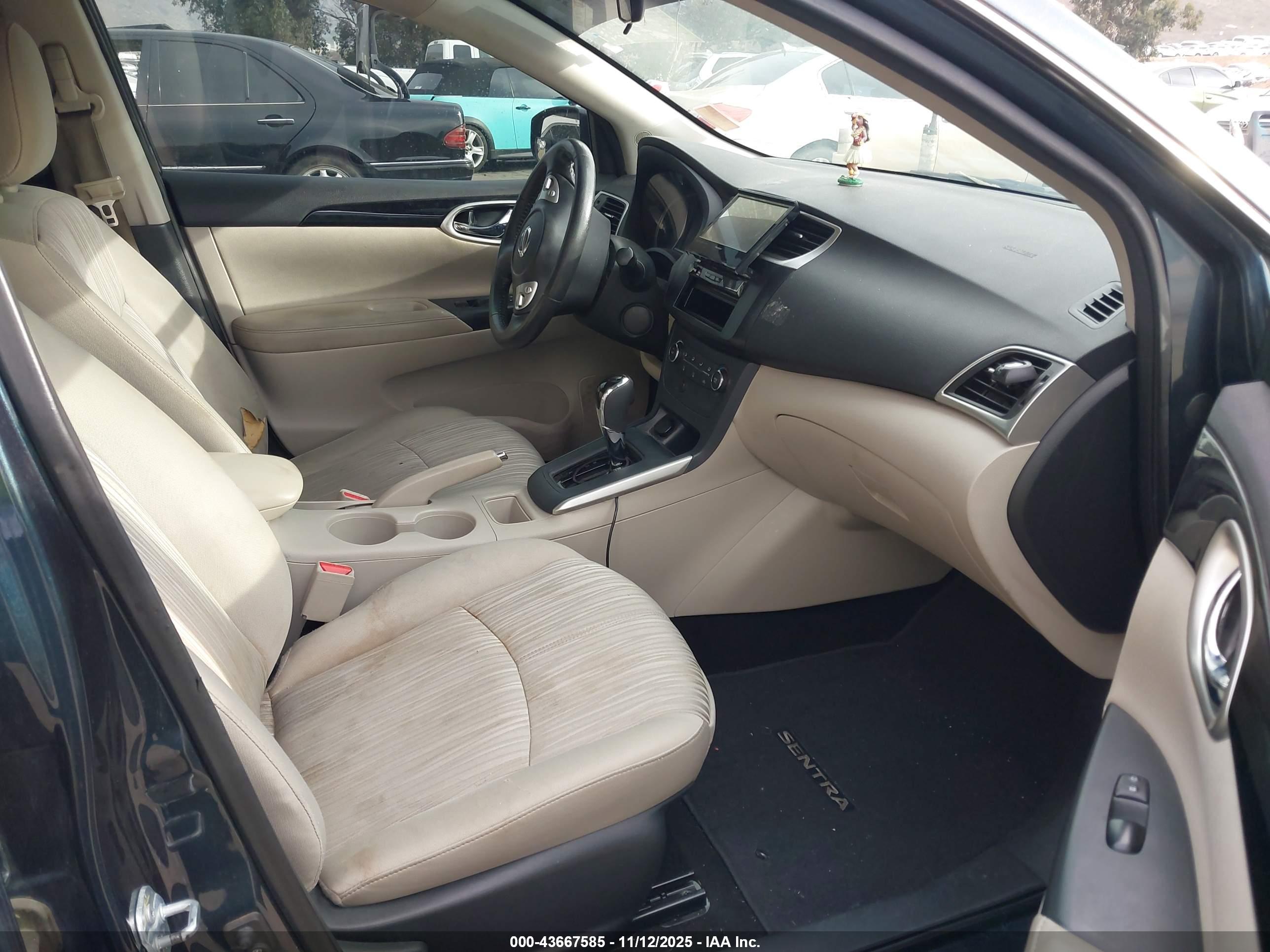 NISSAN SENTRA image 5