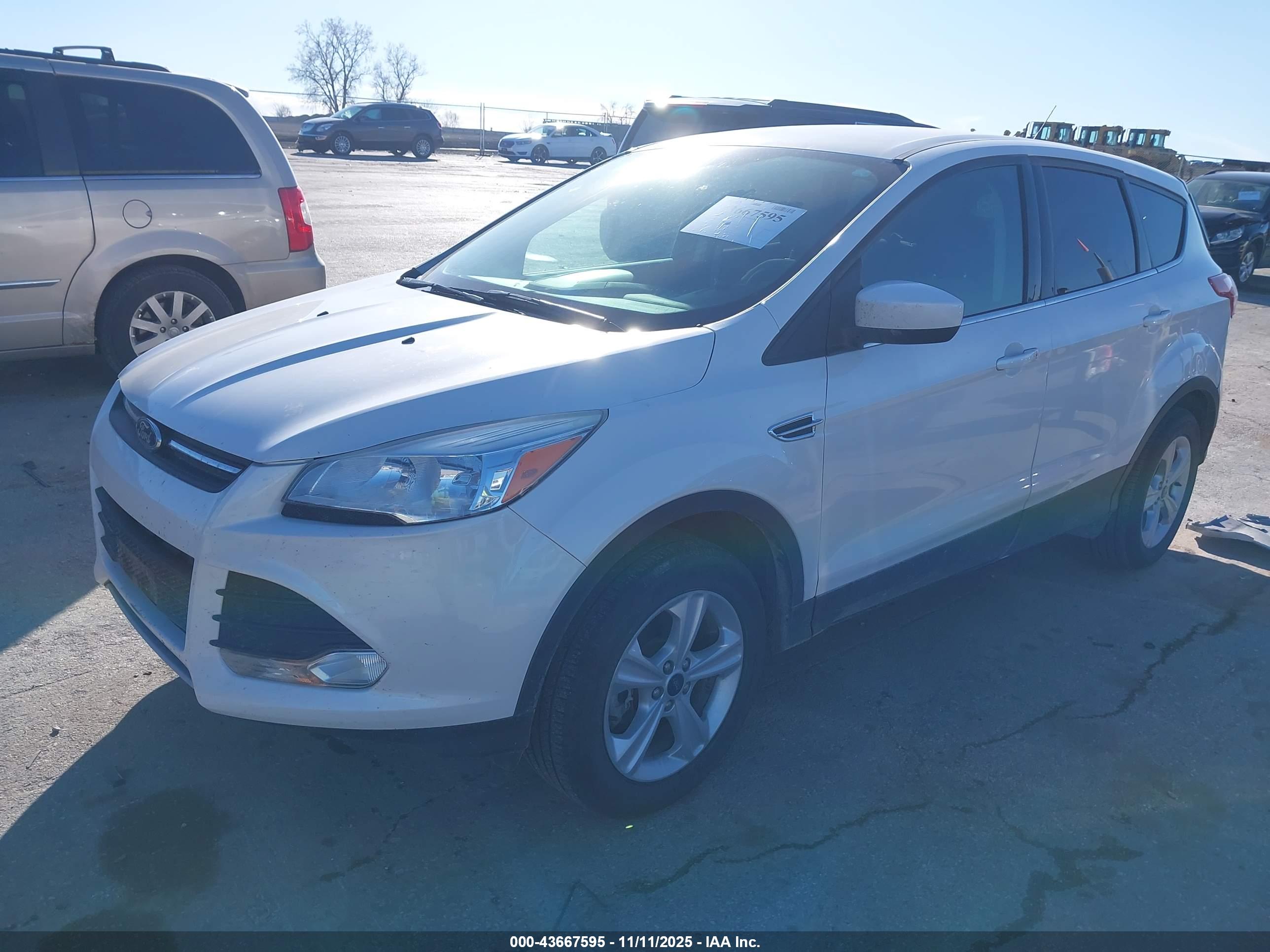 FORD ESCAPE image 2