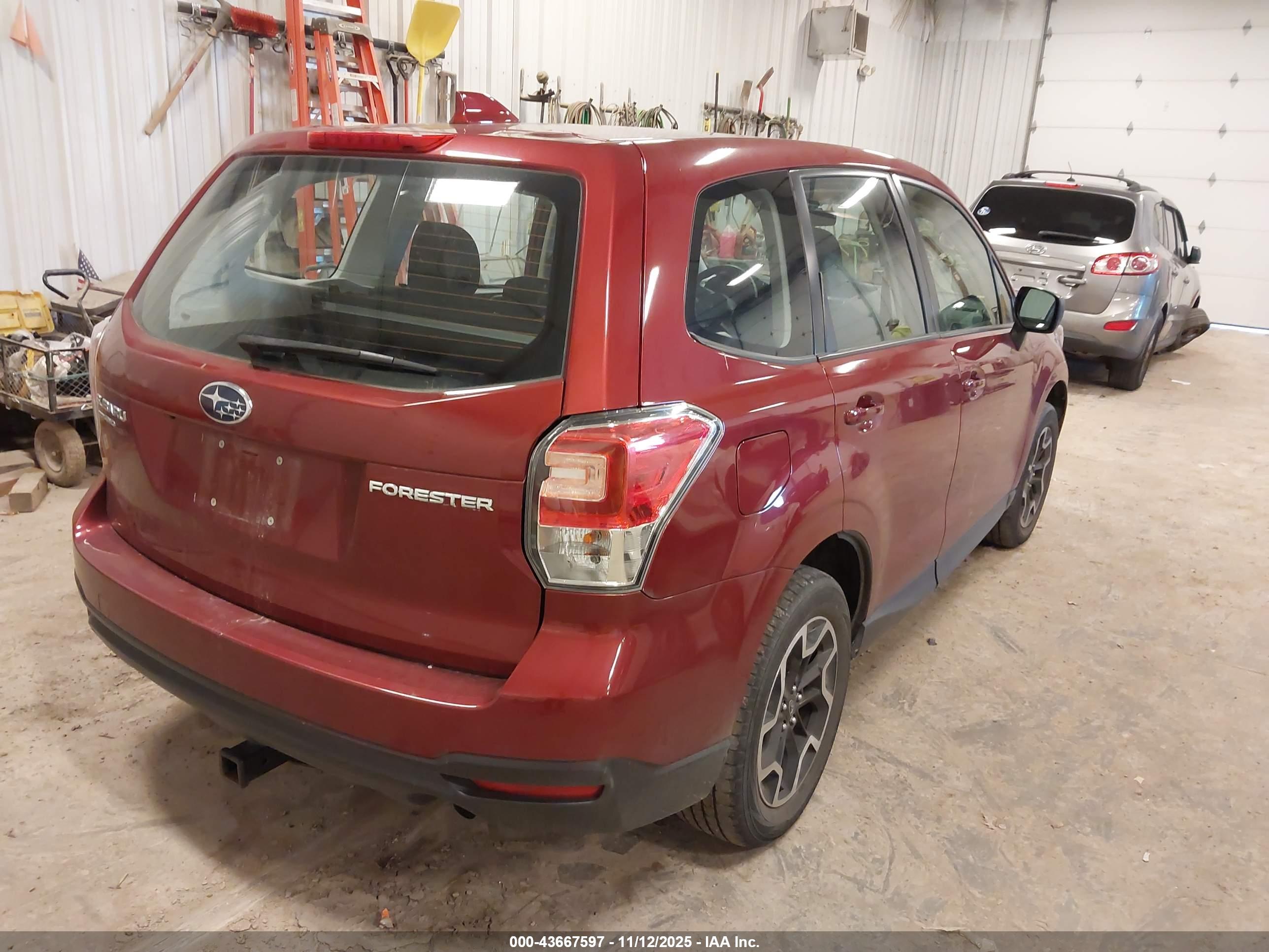 SUBARU FORESTER image 4
