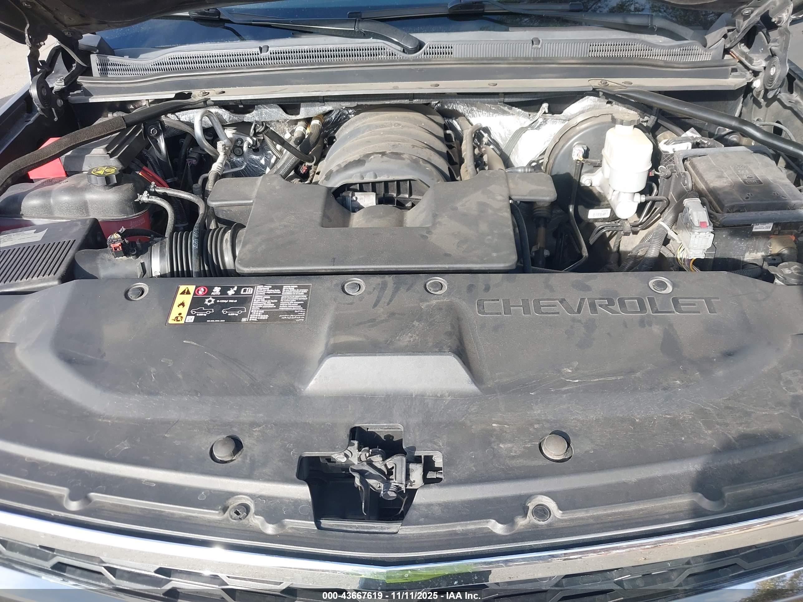 CHEVROLET TAHOE image 10