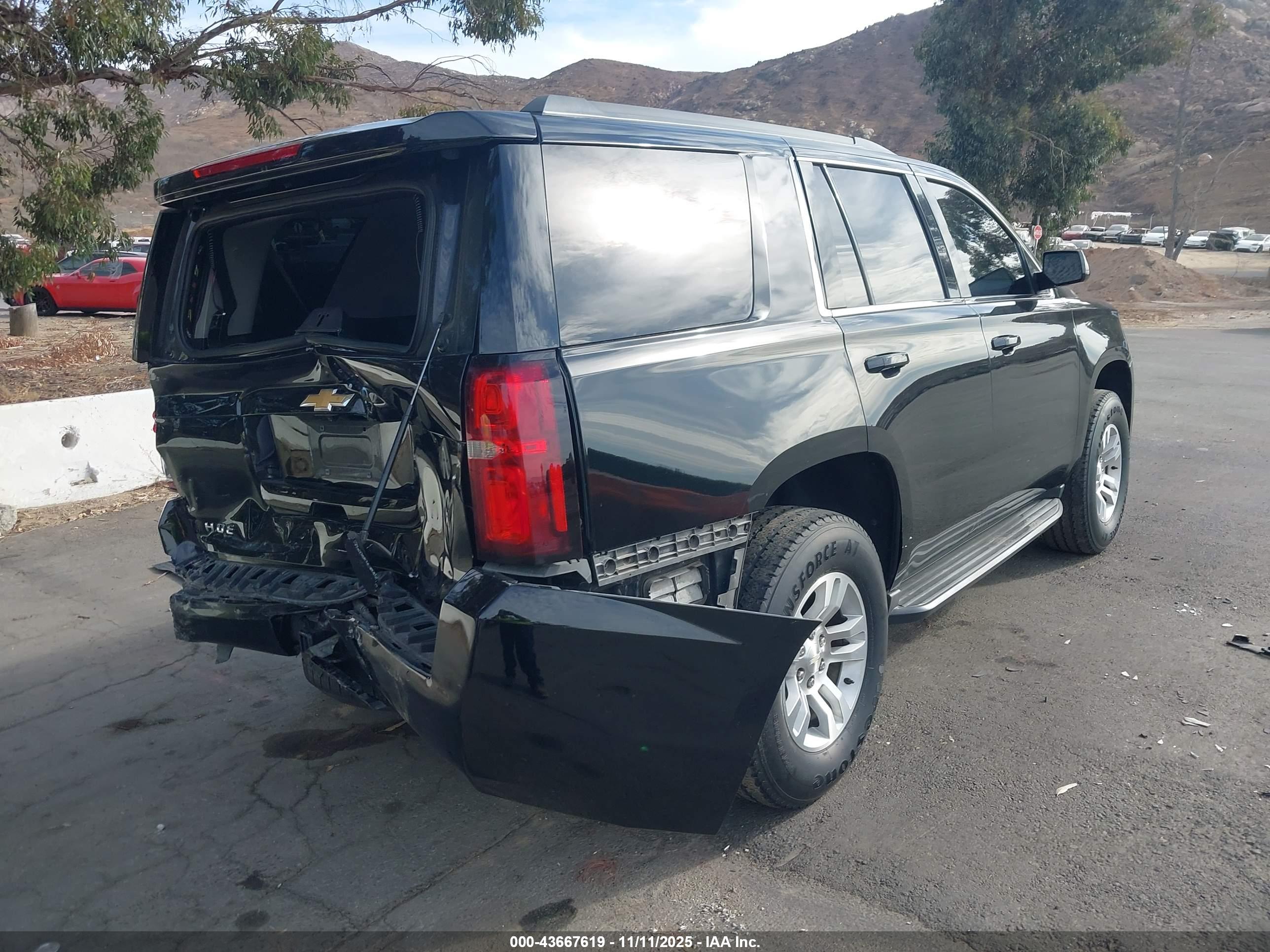 CHEVROLET TAHOE image 4