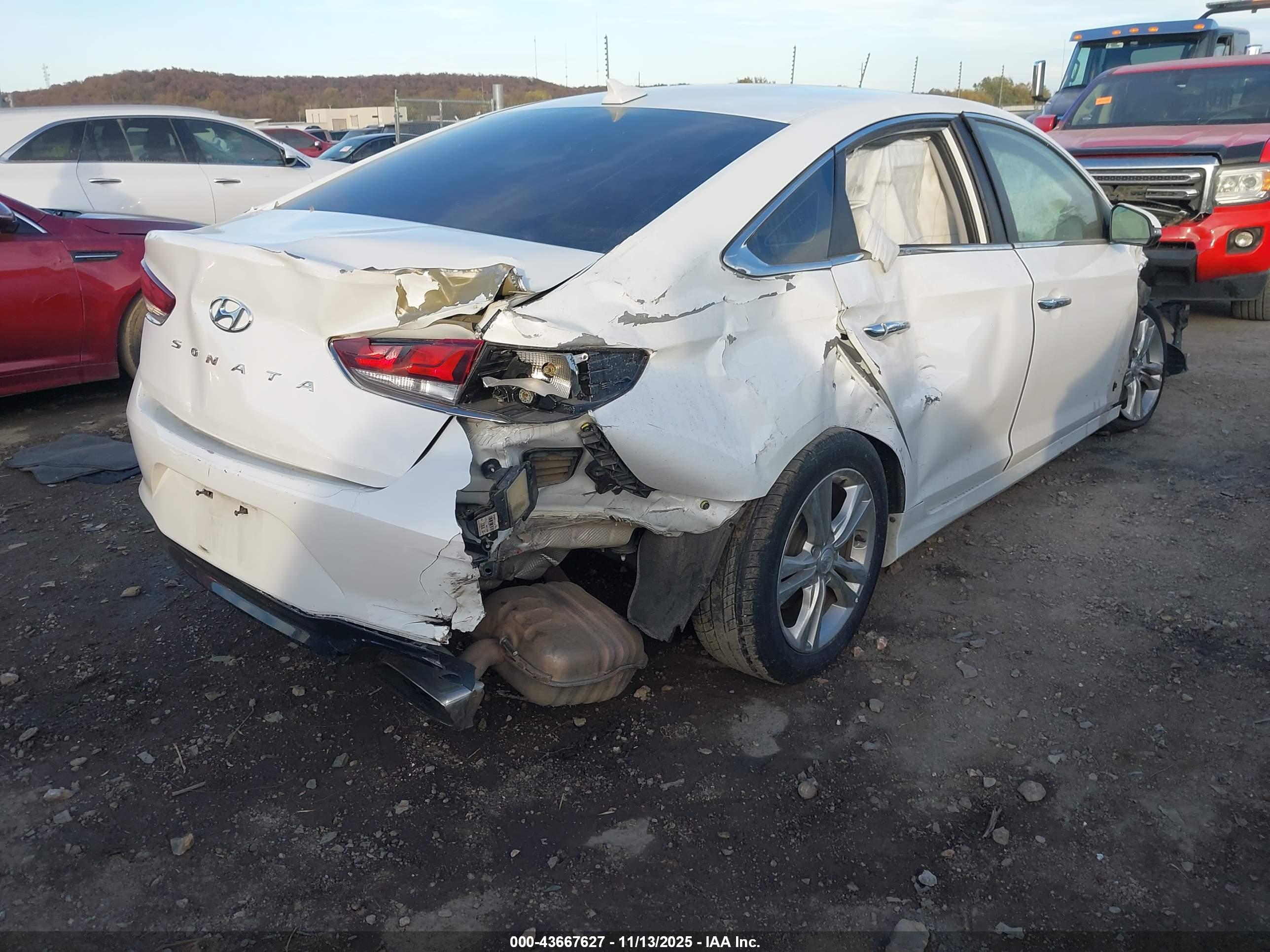 HYUNDAI SONATA image 4