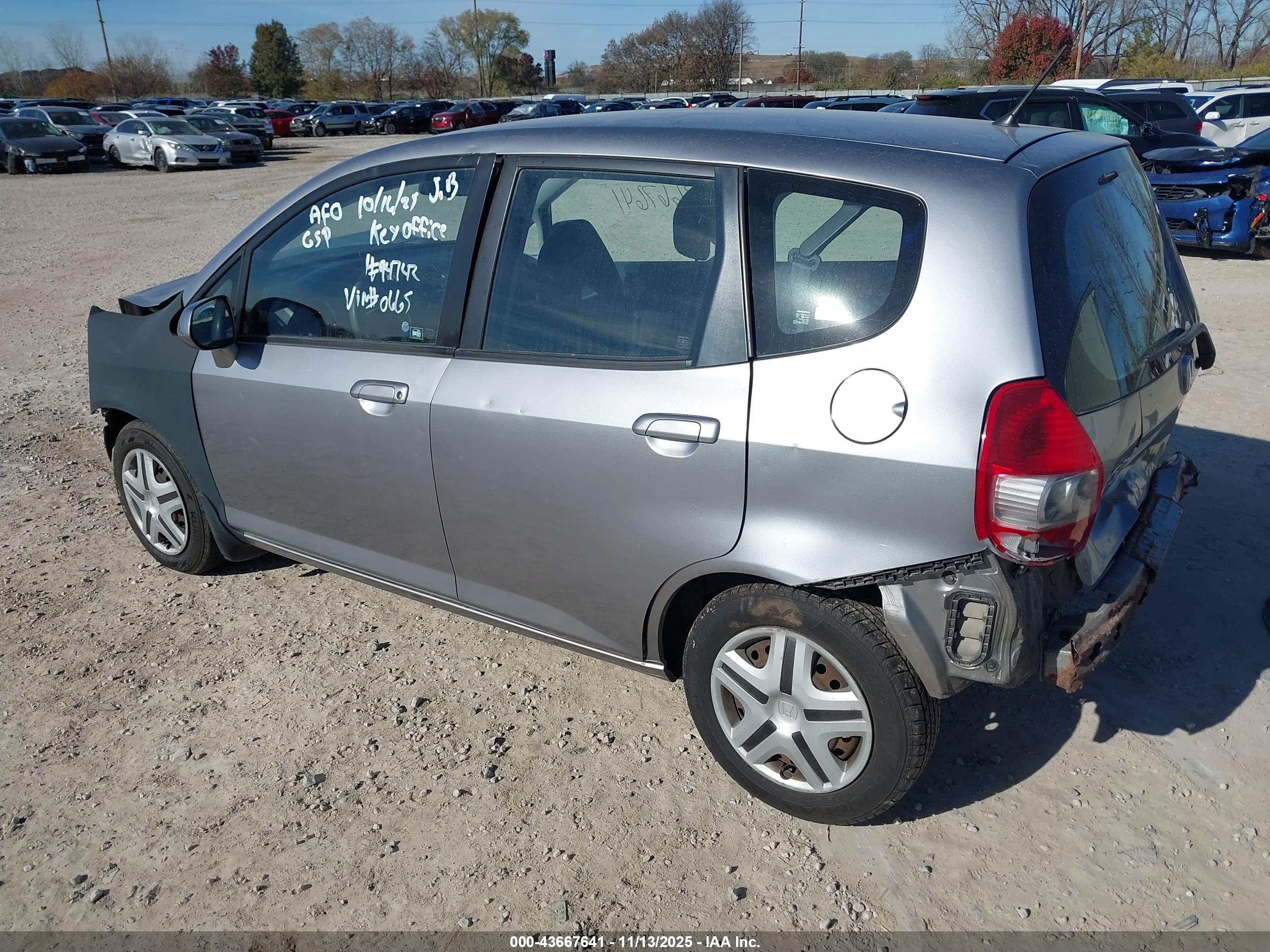 HONDA FIT image 3