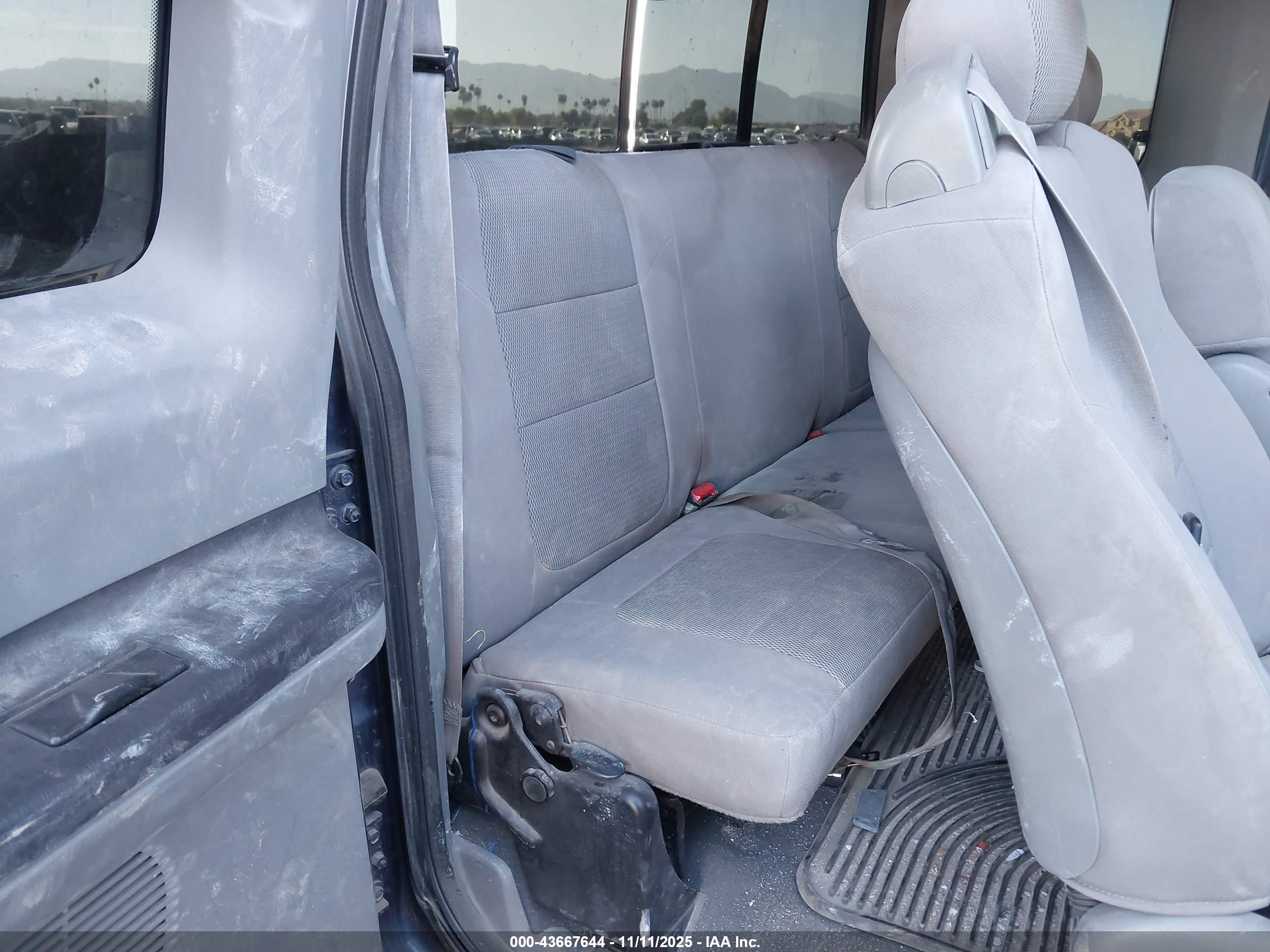FORD F-250 image 8