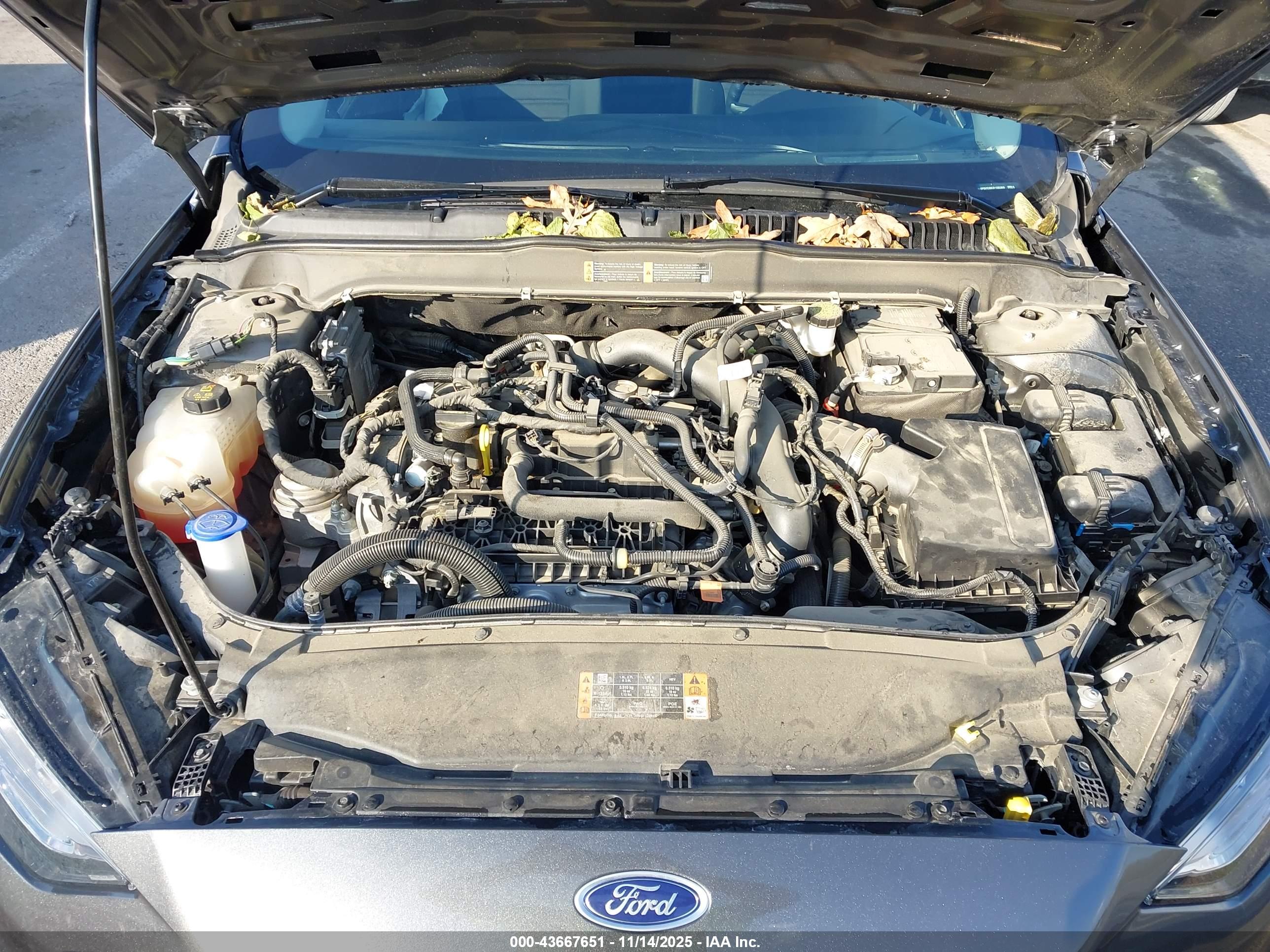 FORD FUSION image 10