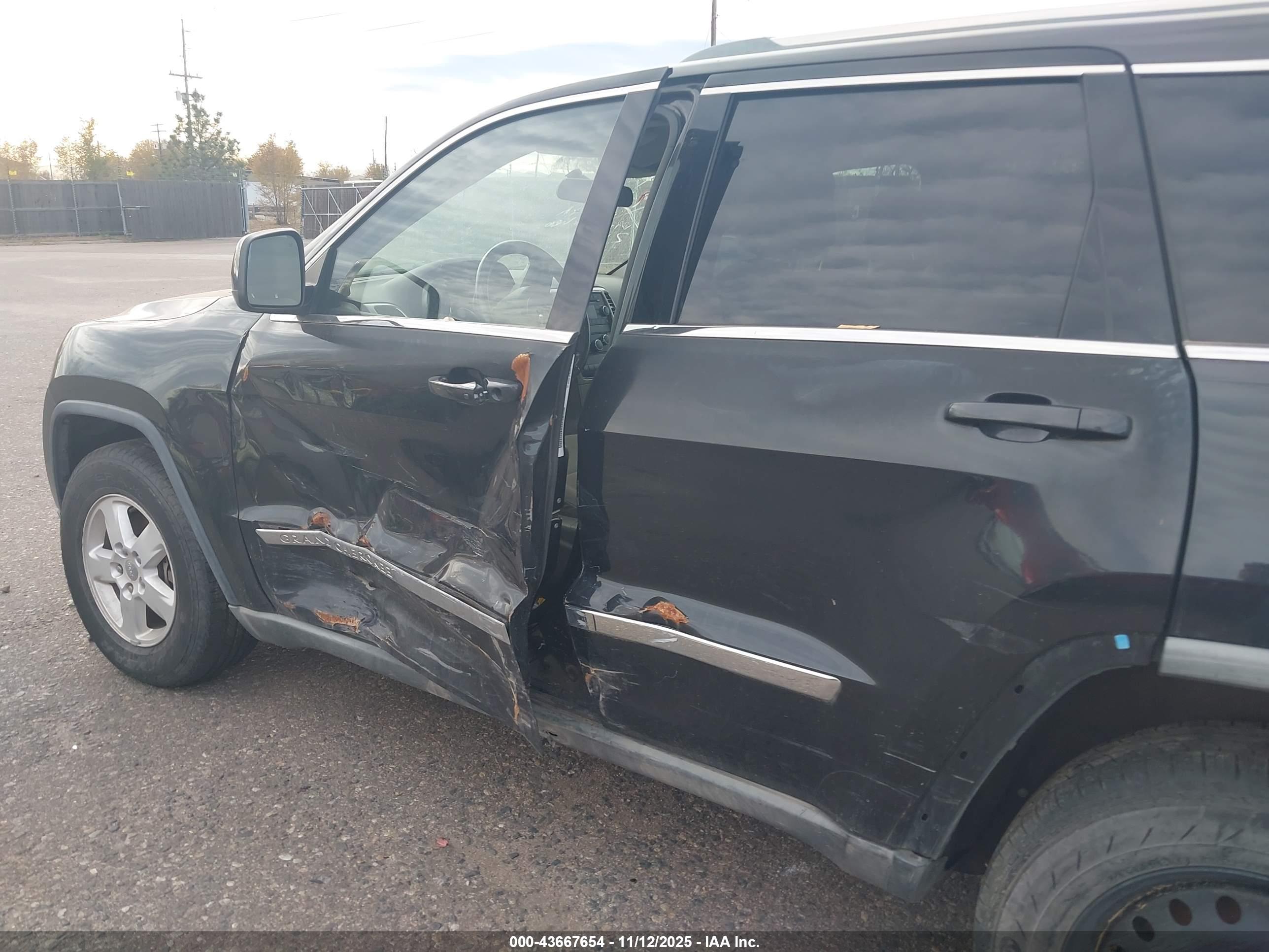 JEEP GRAND image 6
