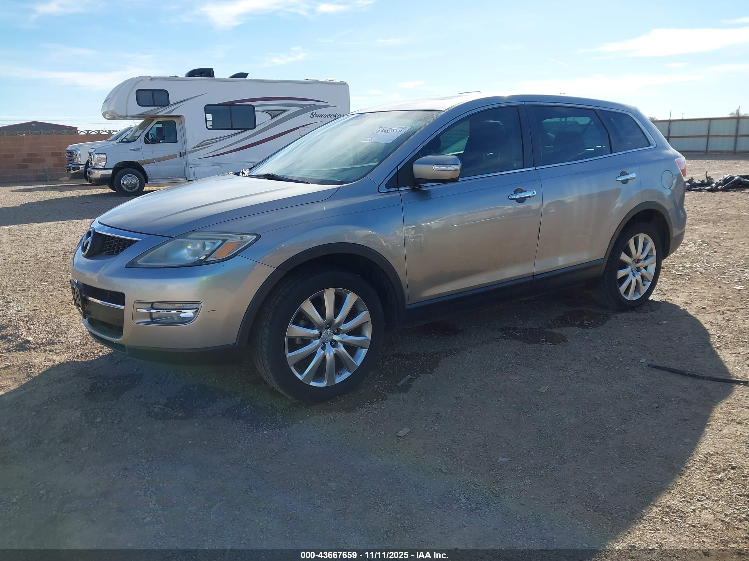 MAZDA CX-9 image 2