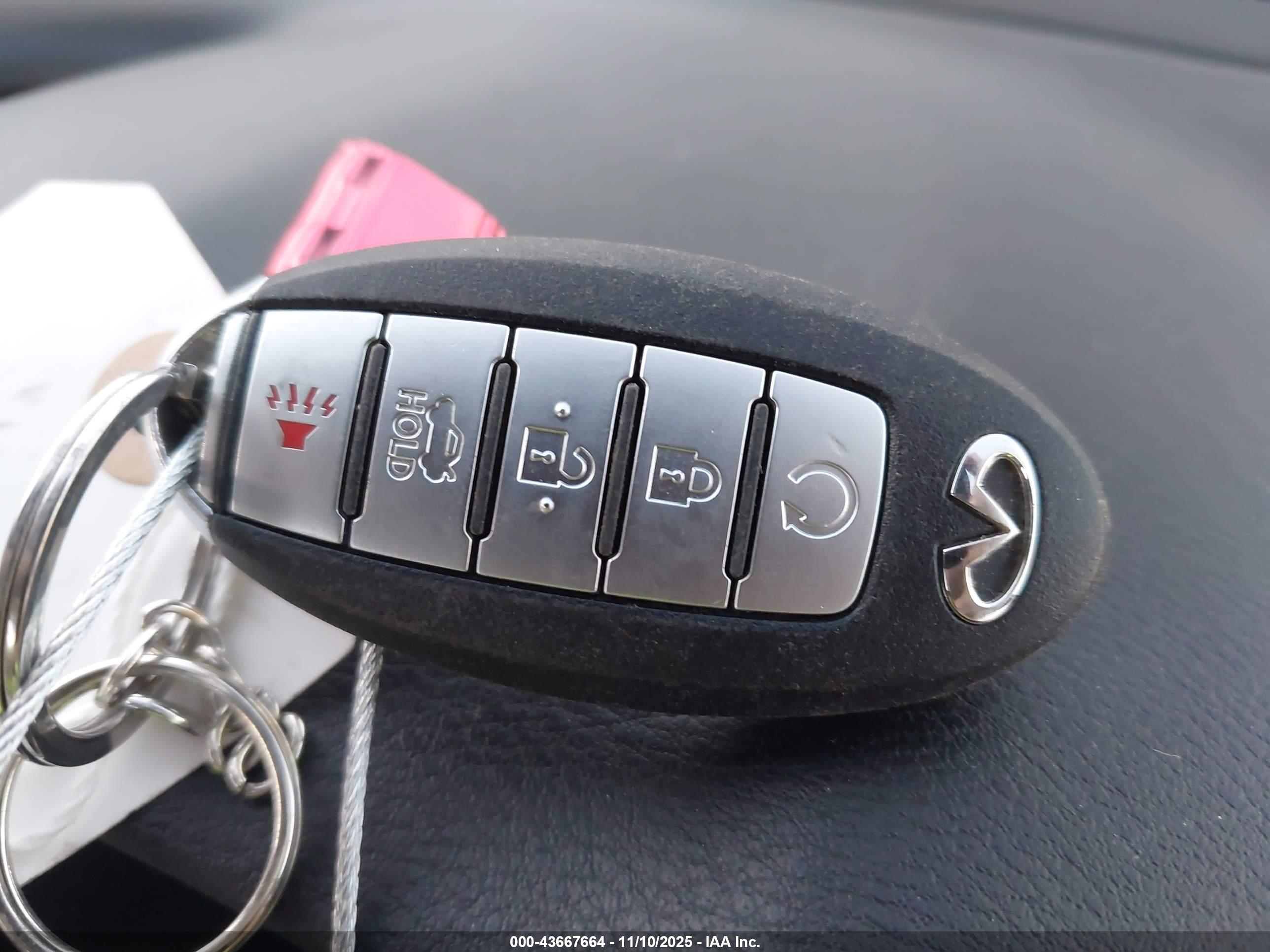 INFINITI Q60 image 11