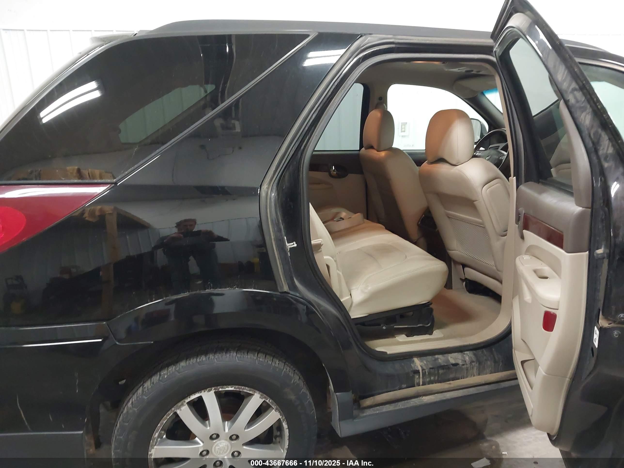 BUICK RENDEZVOUS image 8