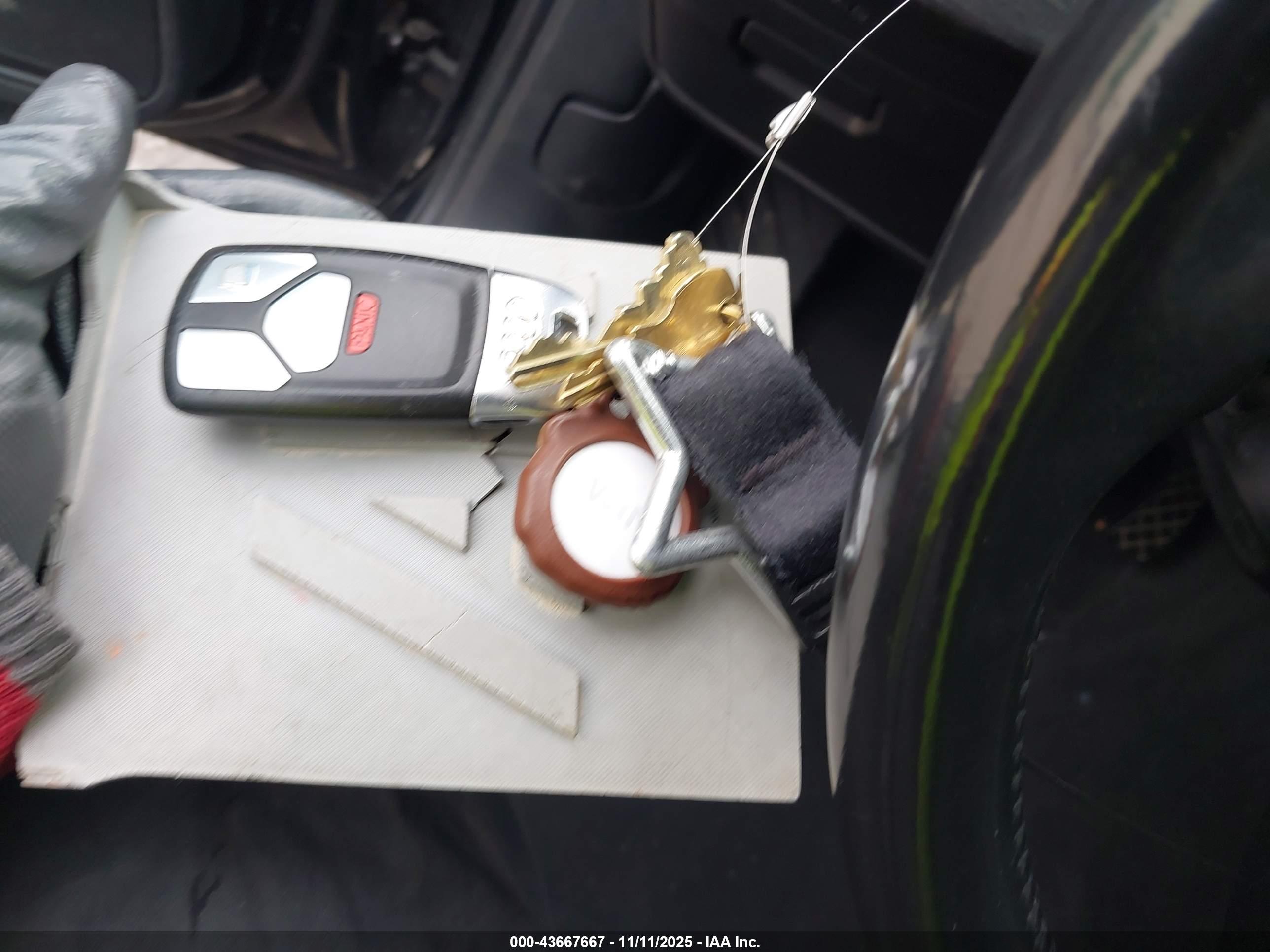 AUDI A4 image 11