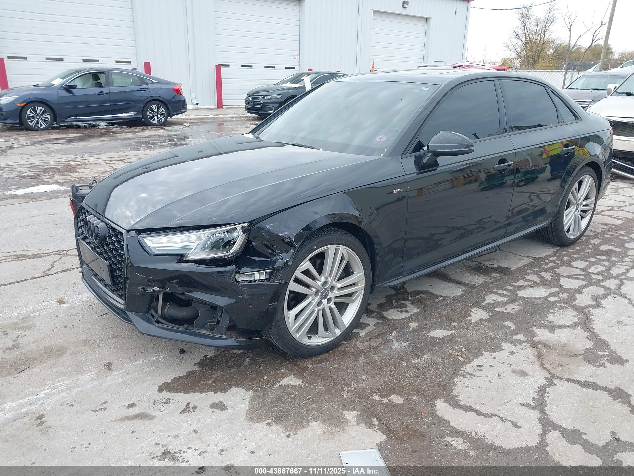 AUDI A4 image 2