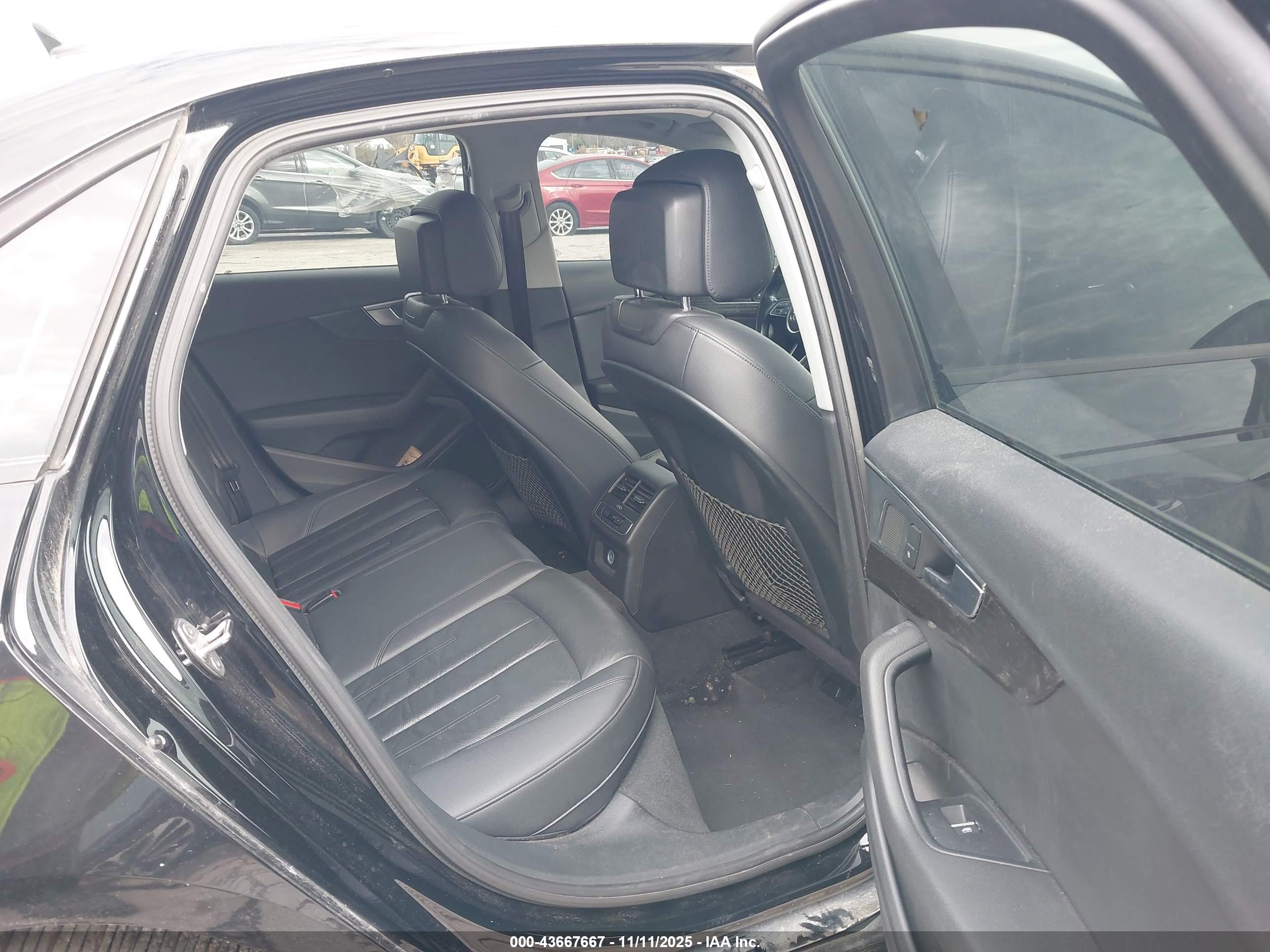 AUDI A4 image 8
