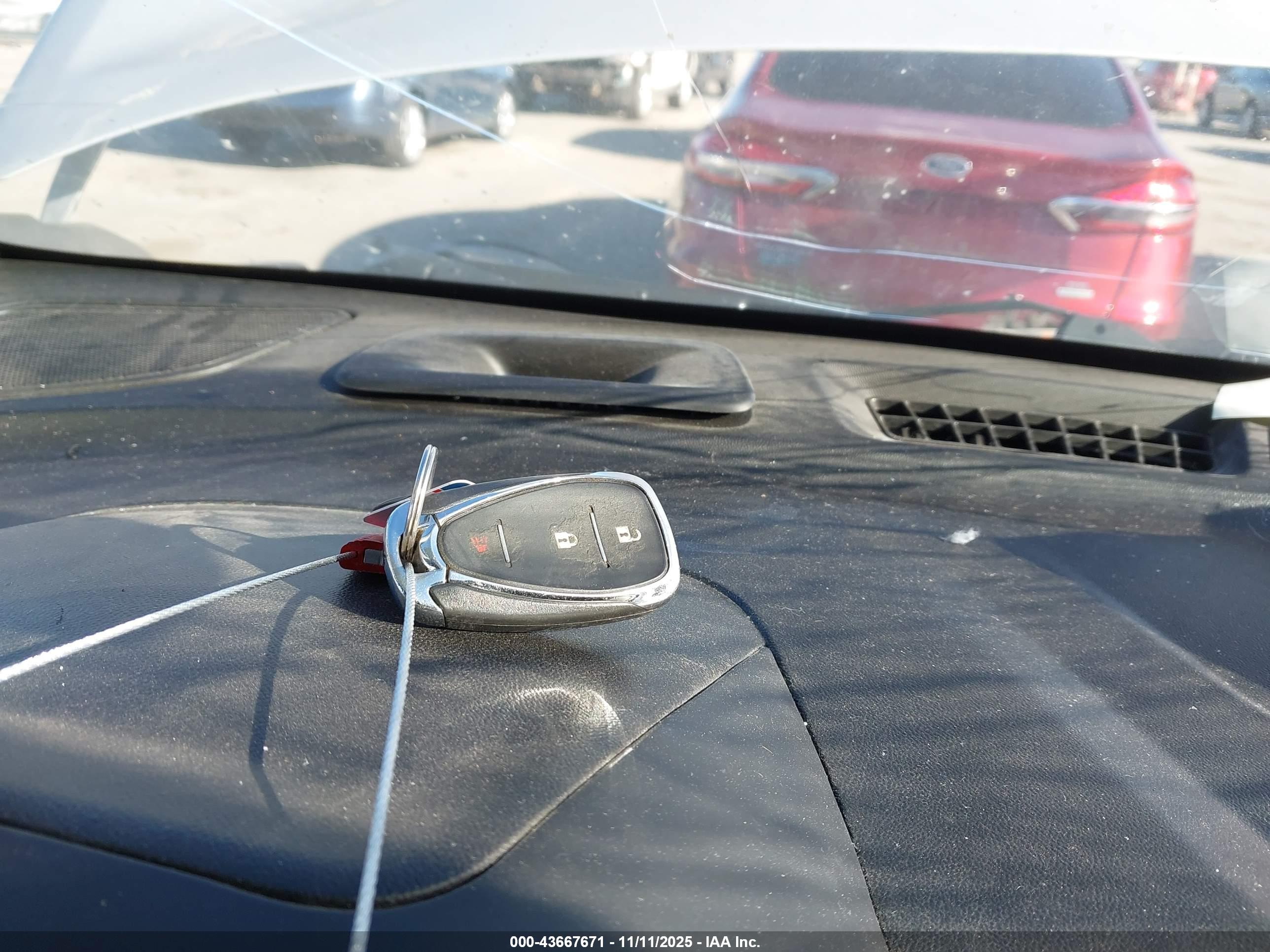CHEVROLET EQUINOX image 11