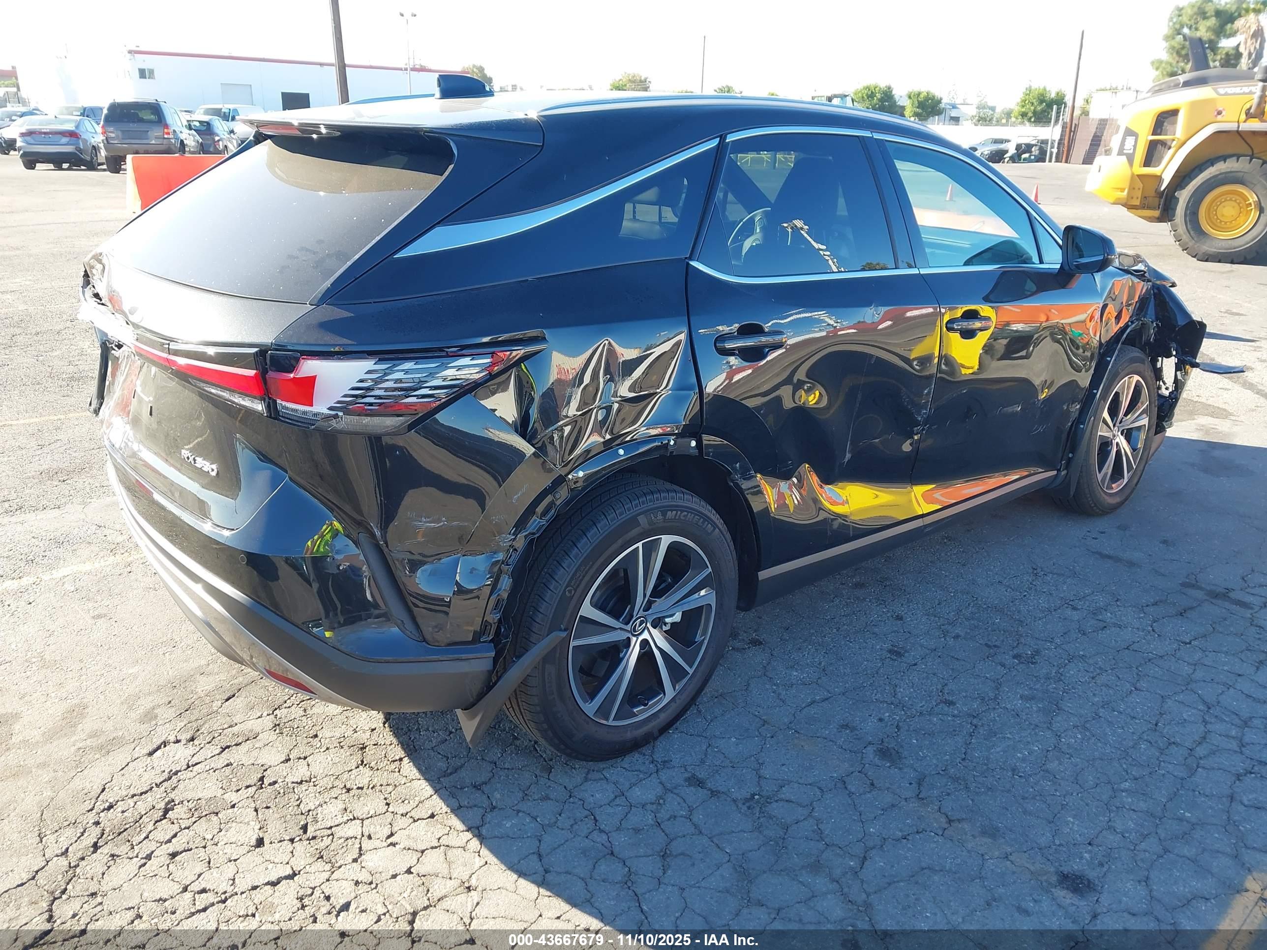 LEXUS RX image 4