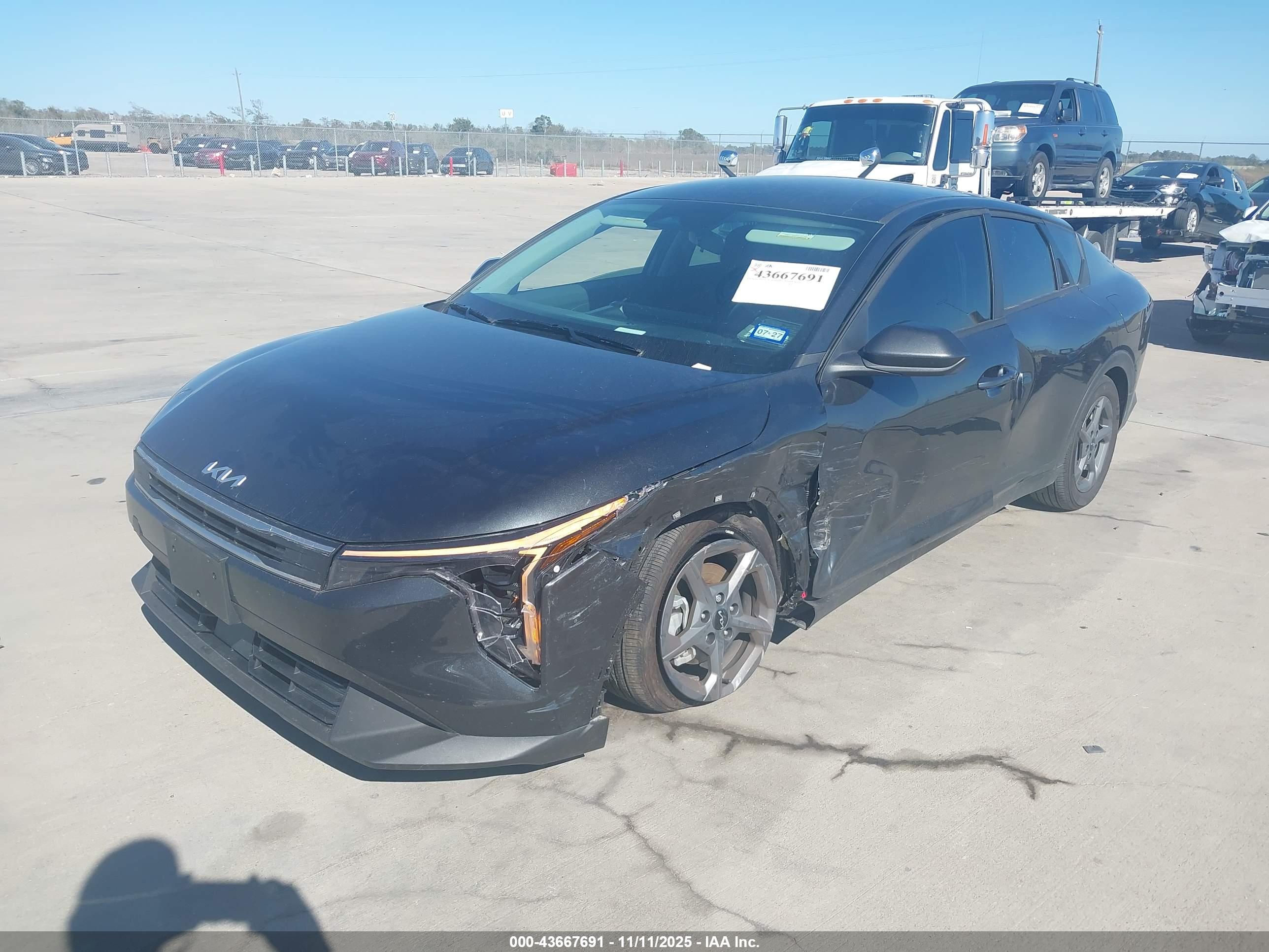 KIA K4 image 6