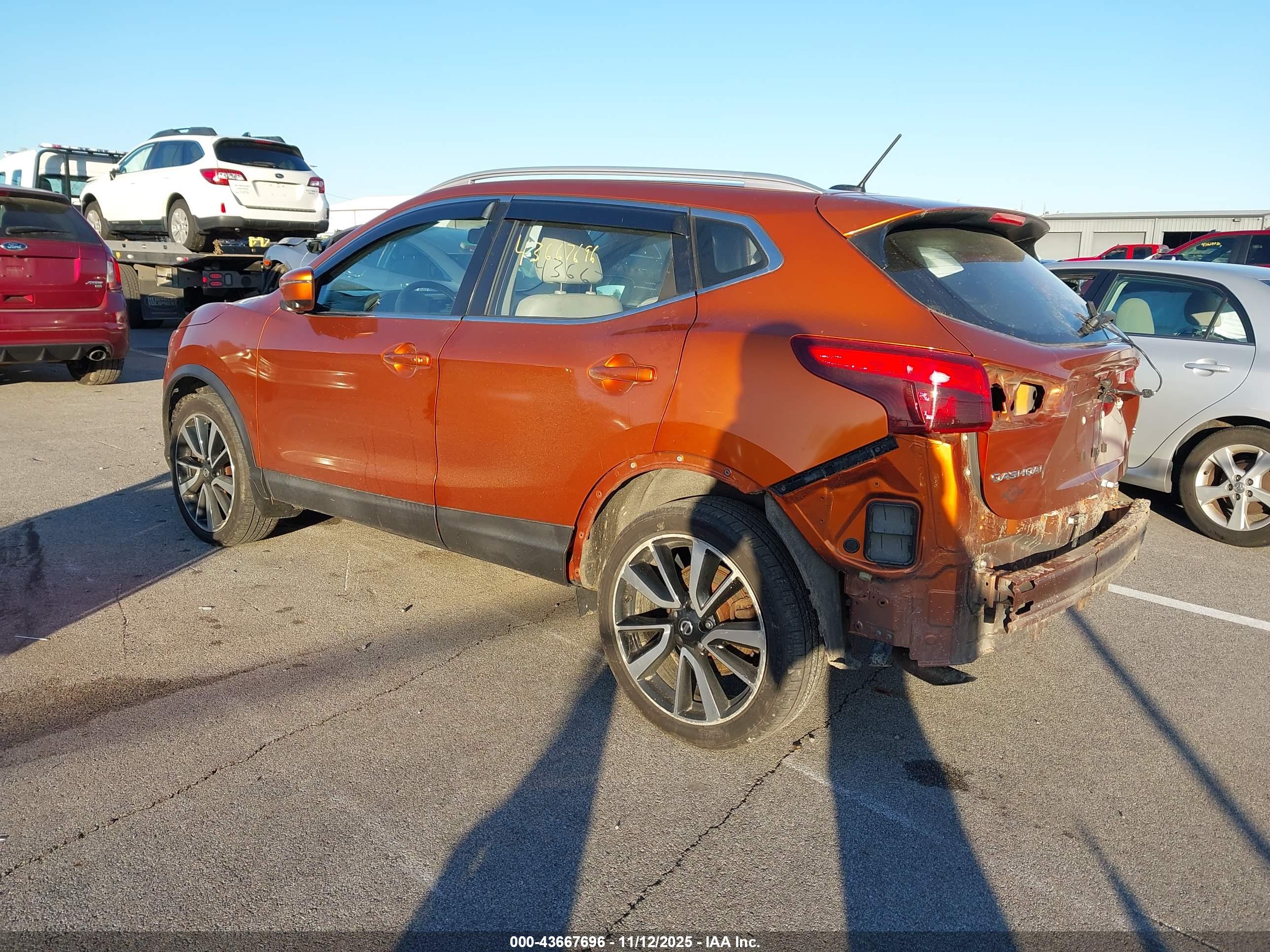 NISSAN ROGUE image 3