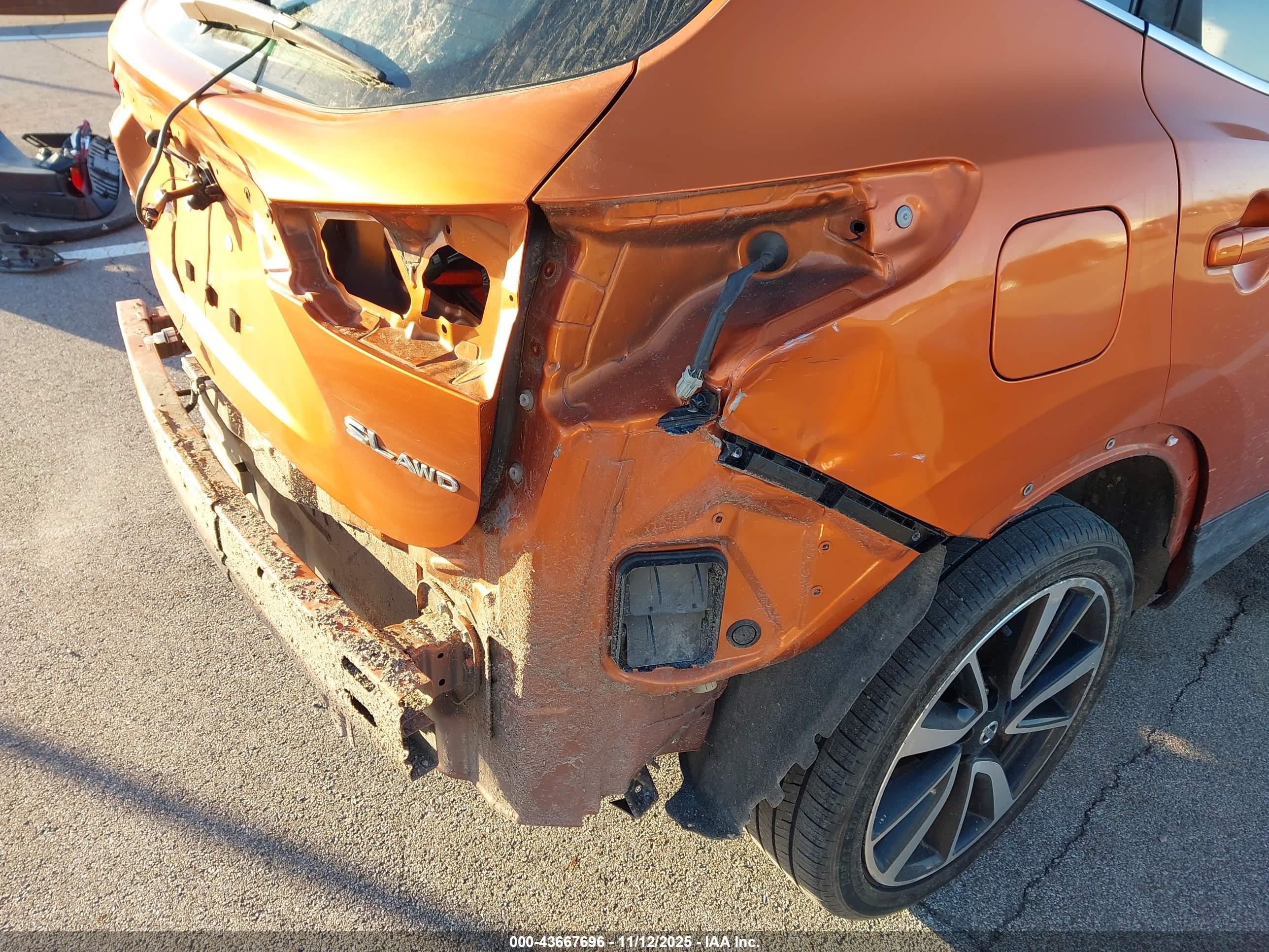 NISSAN ROGUE image 6