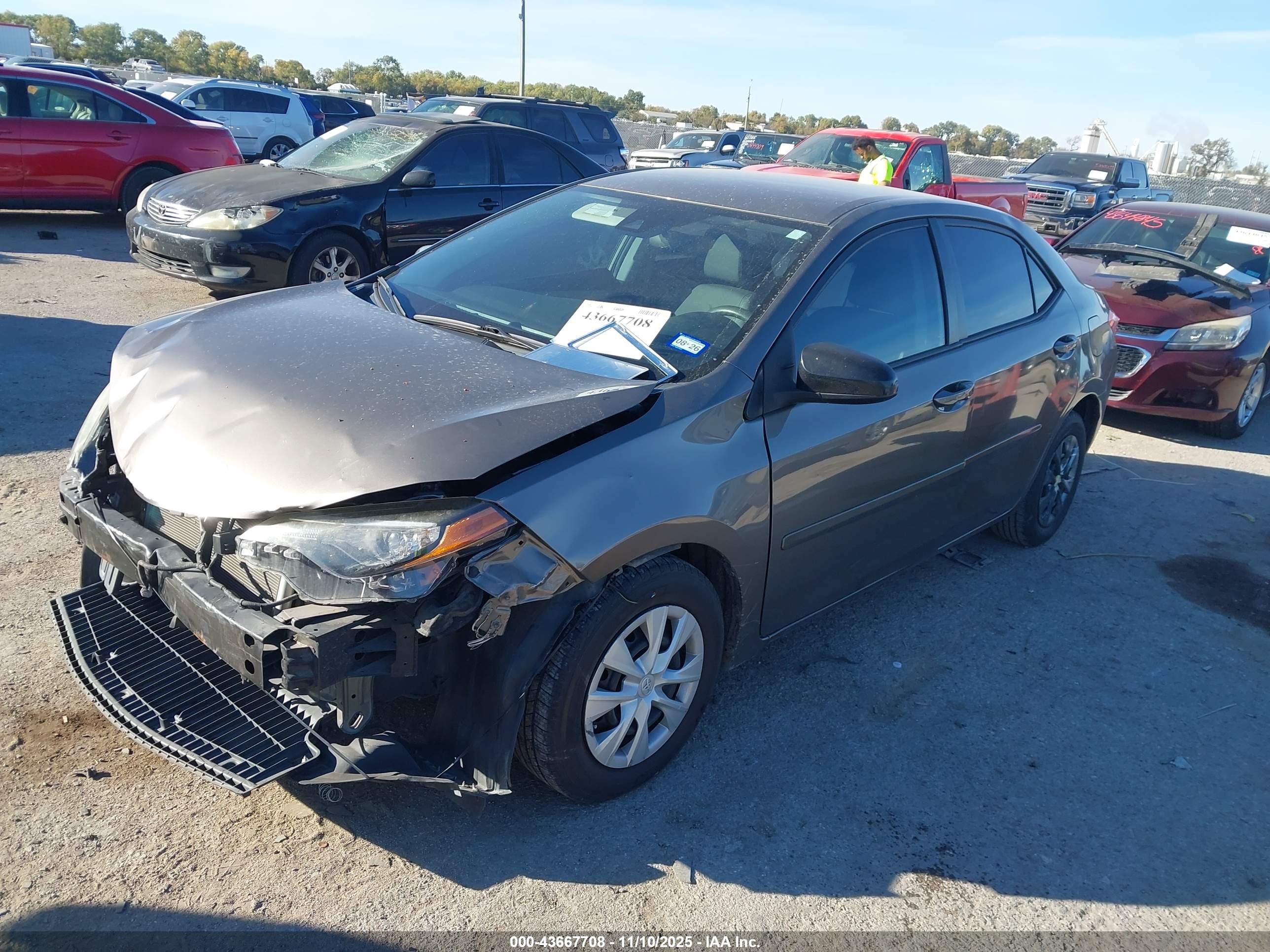 TOYOTA COROLLA image 2