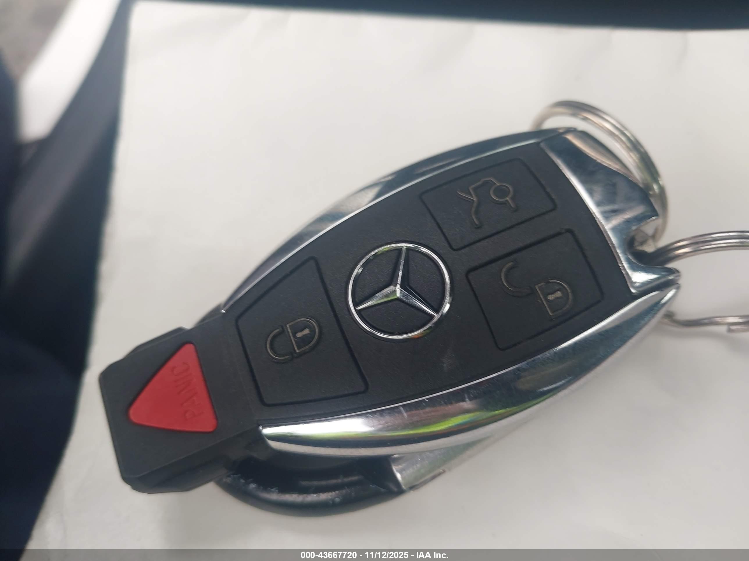 MERCEDES-BENZ C image 11