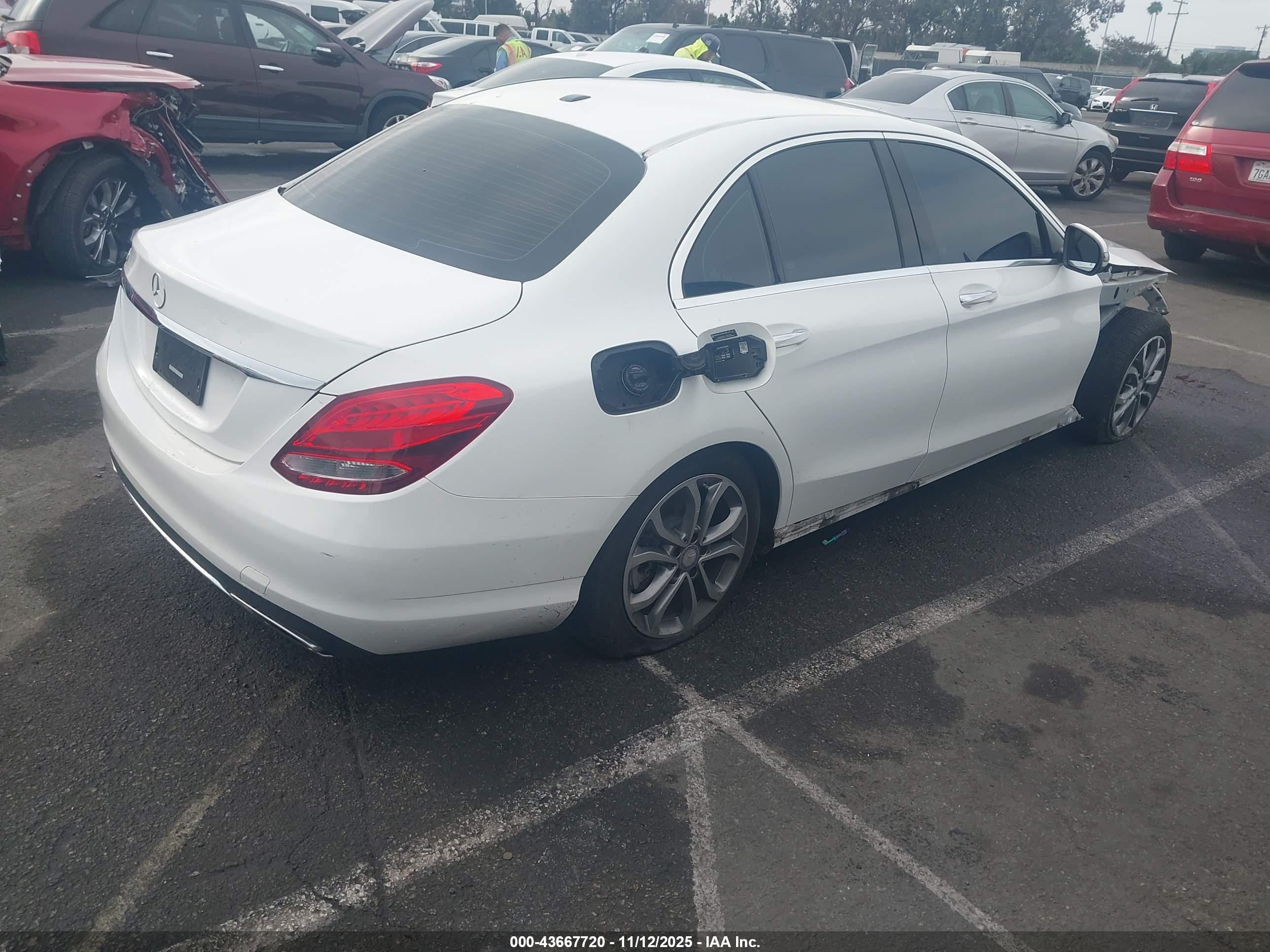 MERCEDES-BENZ C image 4