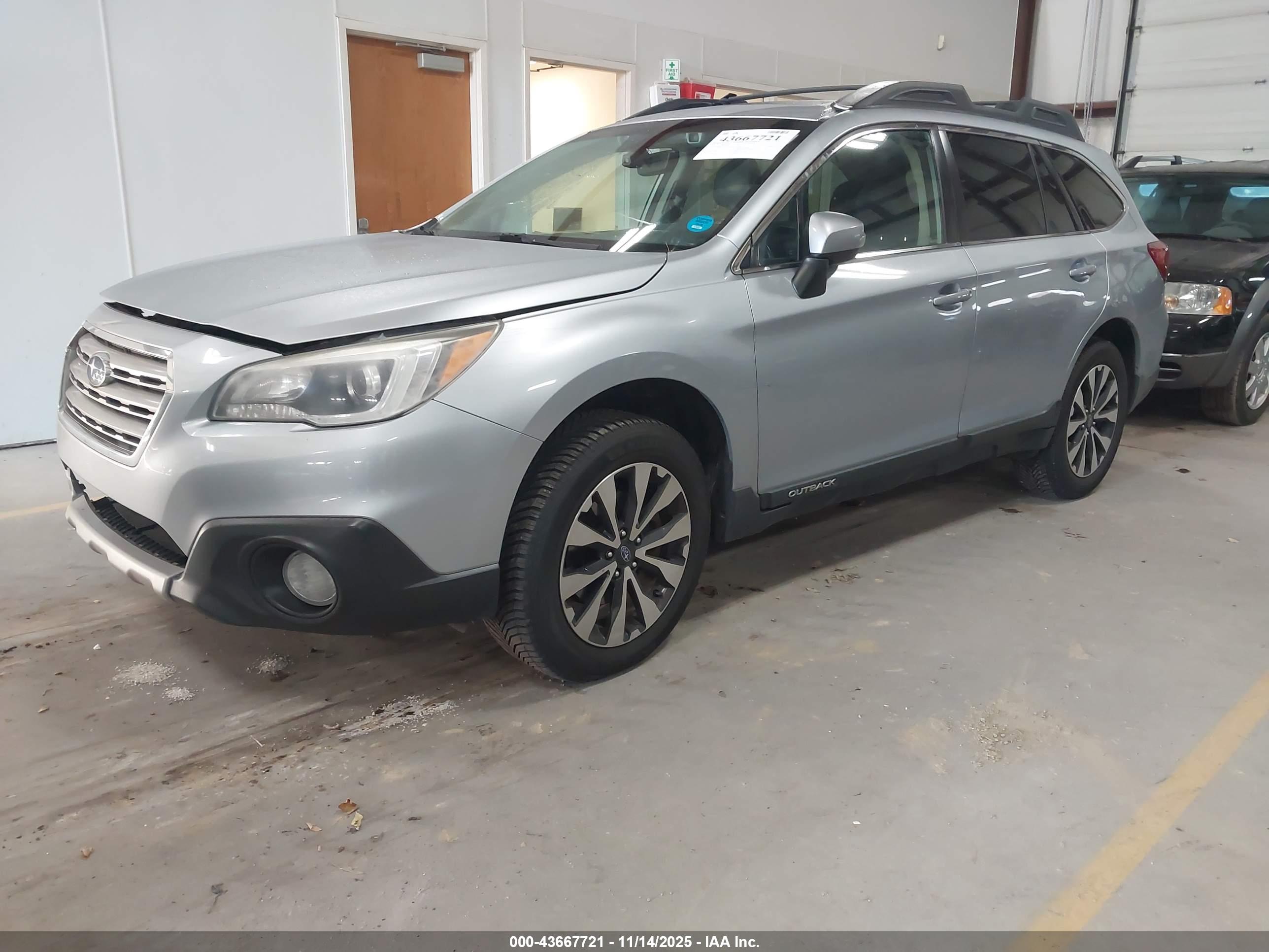 SUBARU OUTBACK image 2