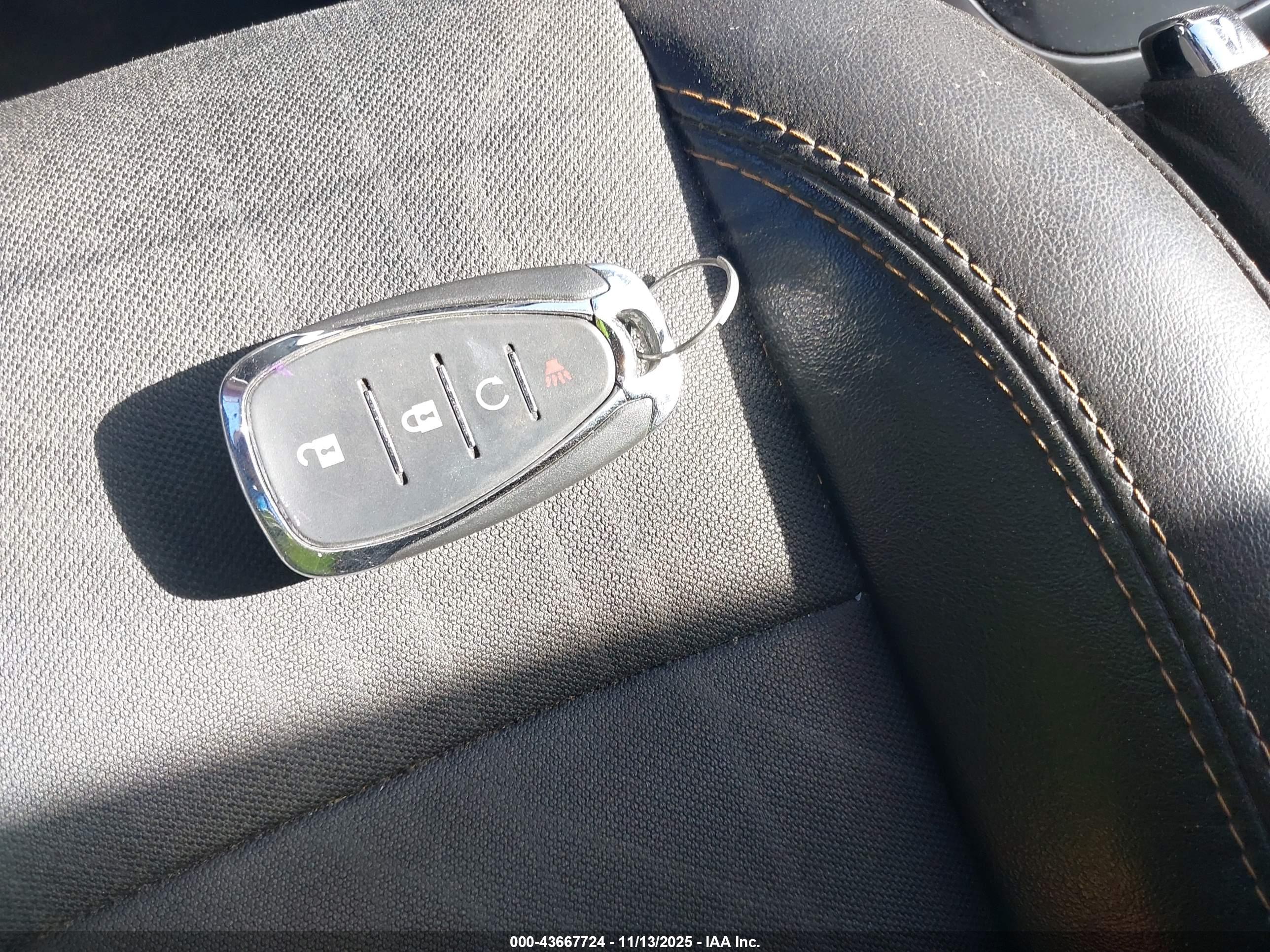 CHEVROLET TRAX image 11