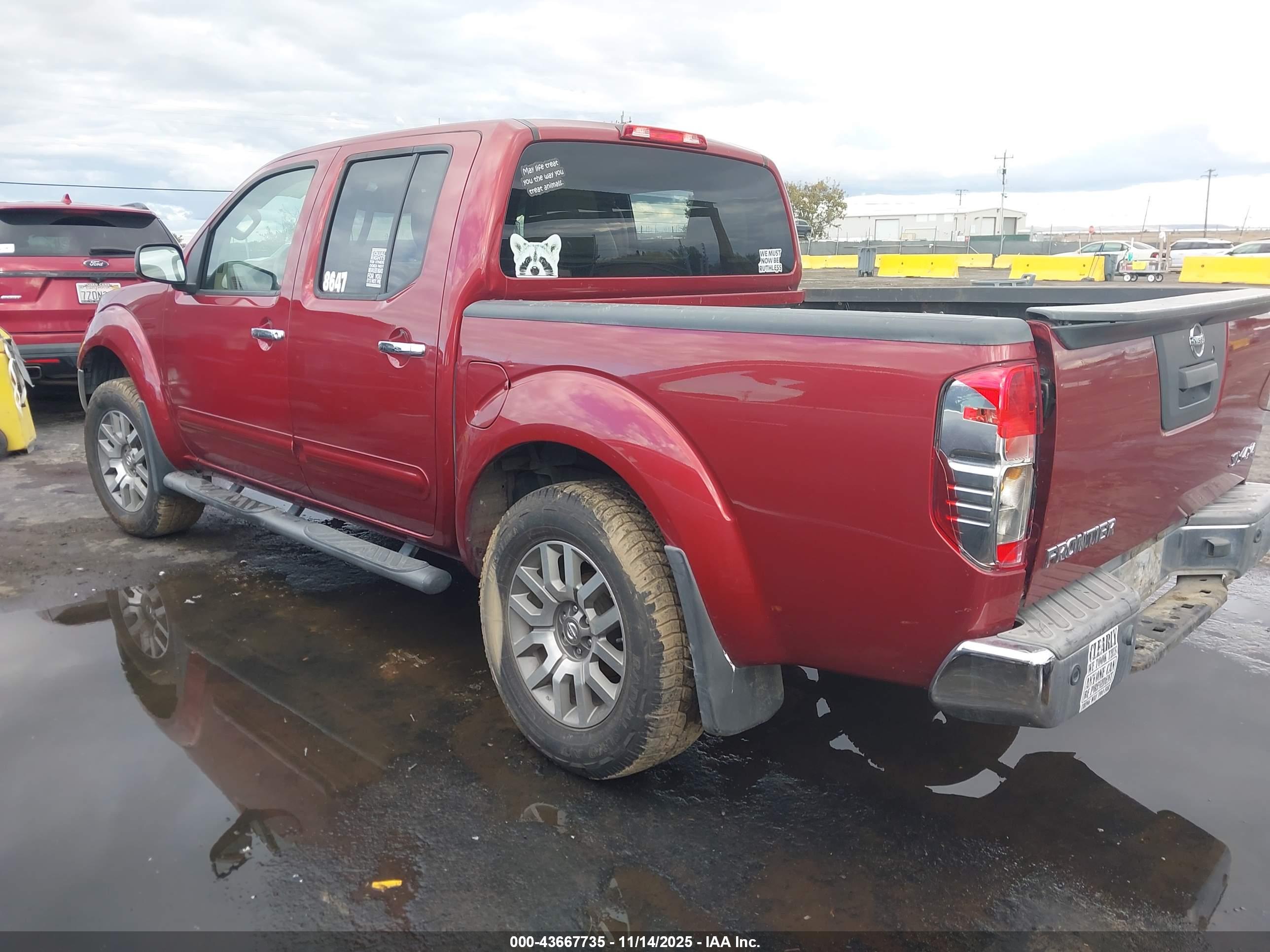 NISSAN FRONTIER image 3