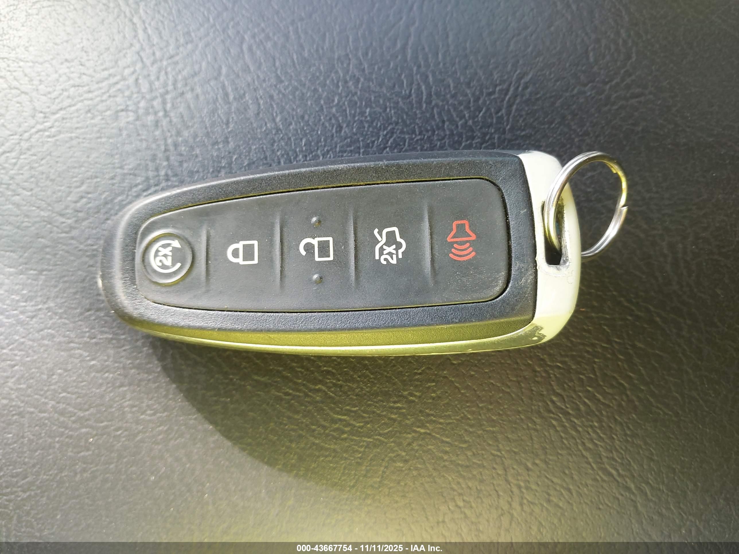 FORD EXPLORER image 11