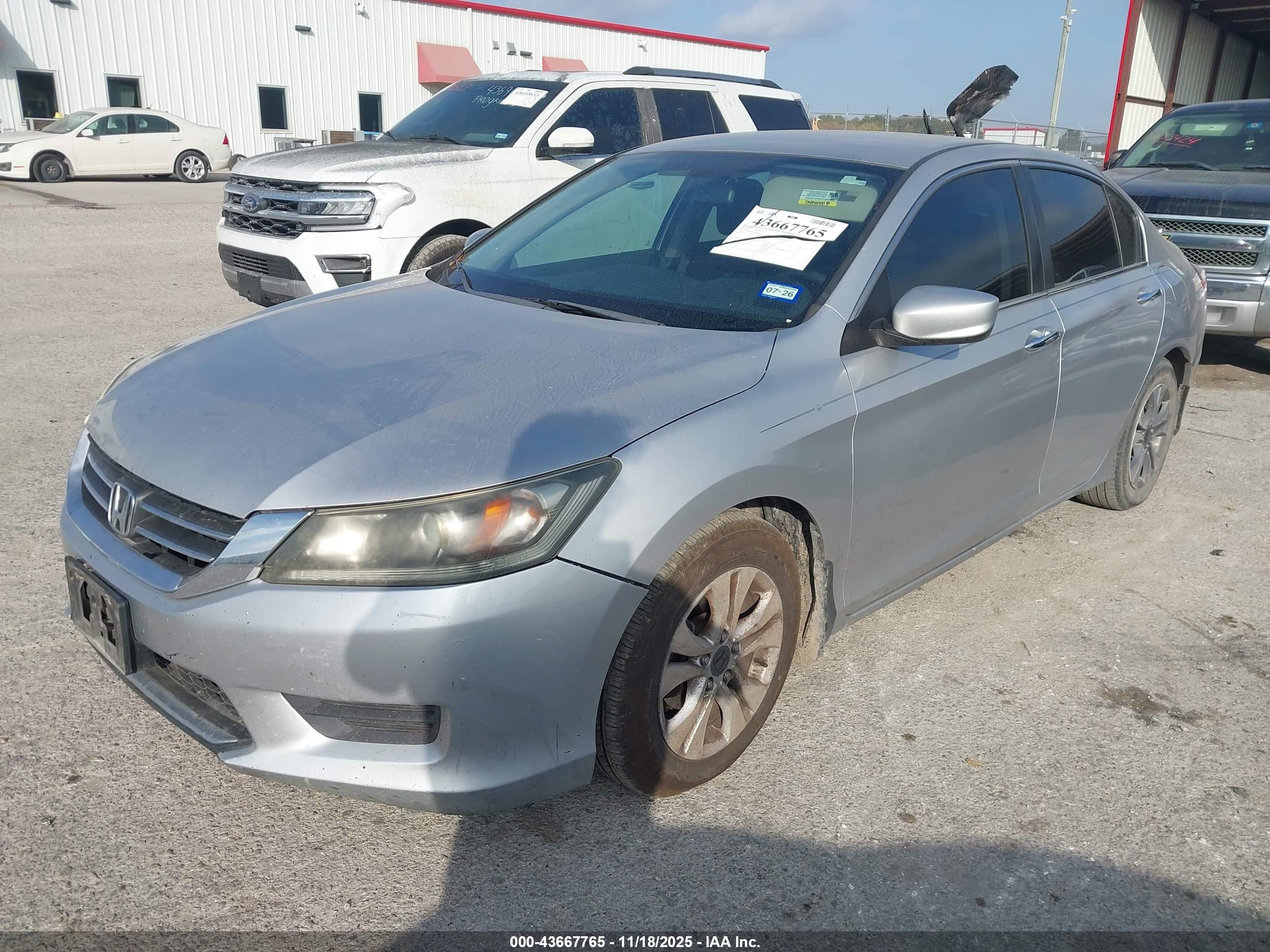 HONDA ACCORD image 2