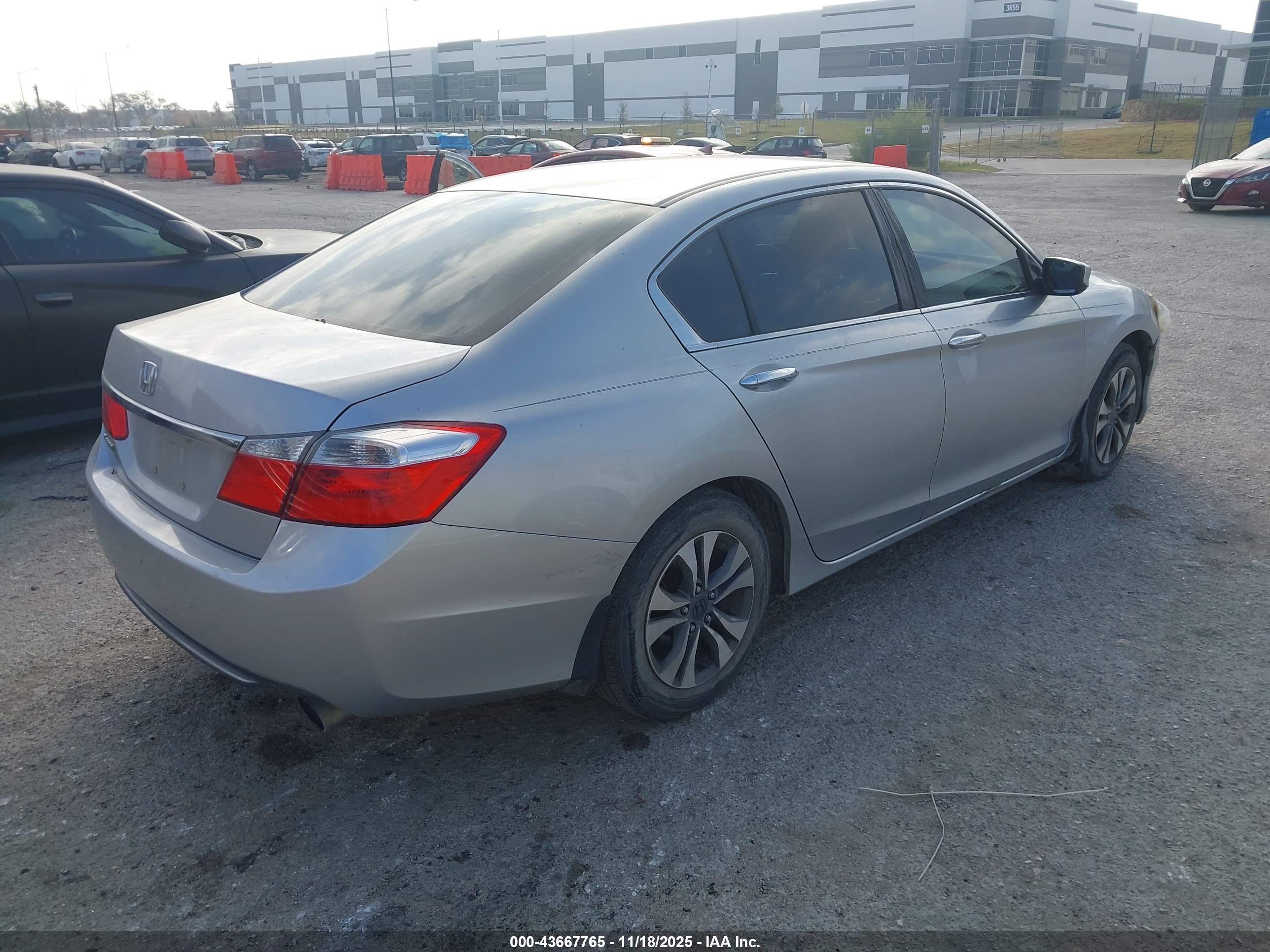 HONDA ACCORD image 4