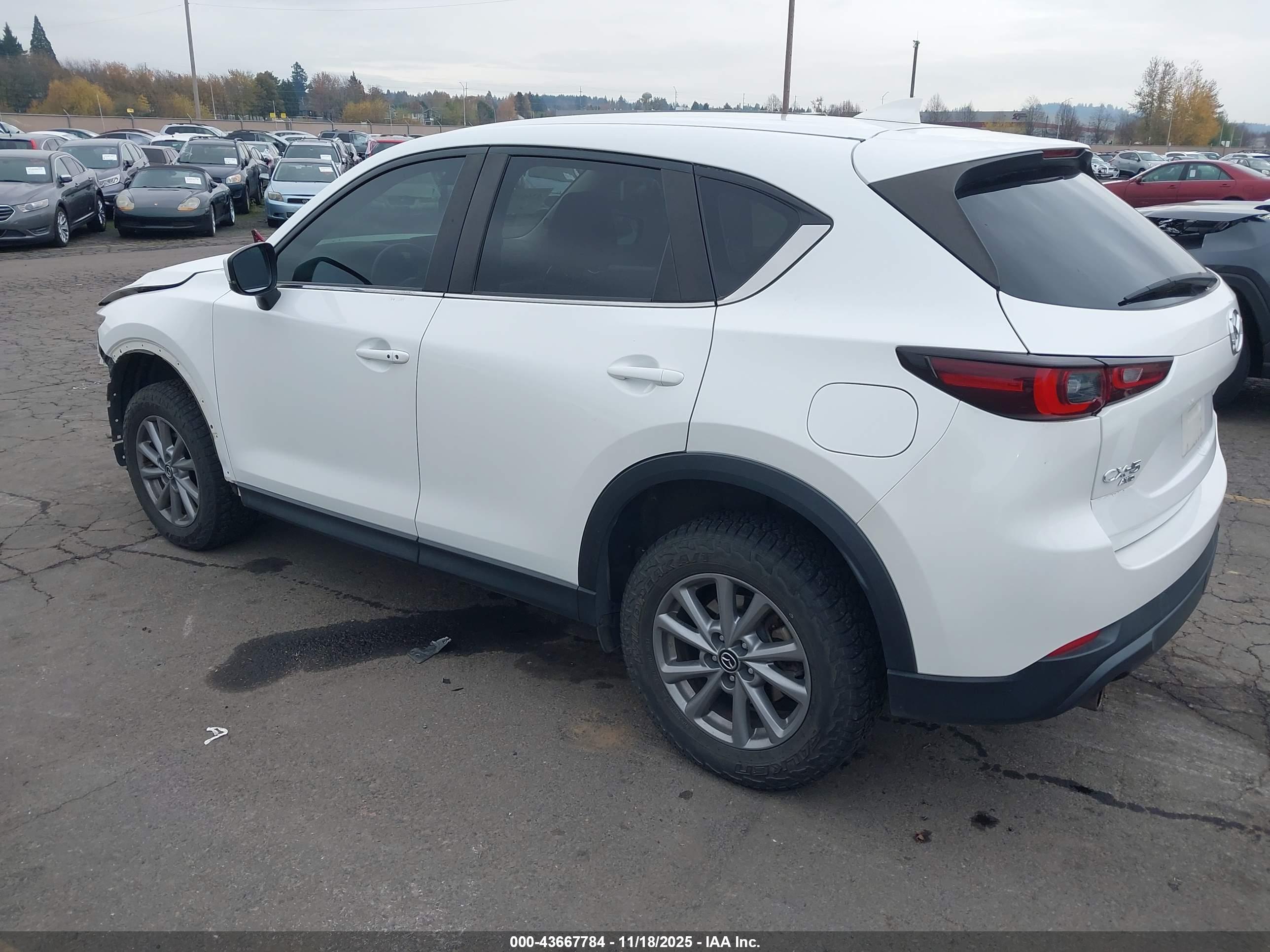MAZDA CX-5 image 3