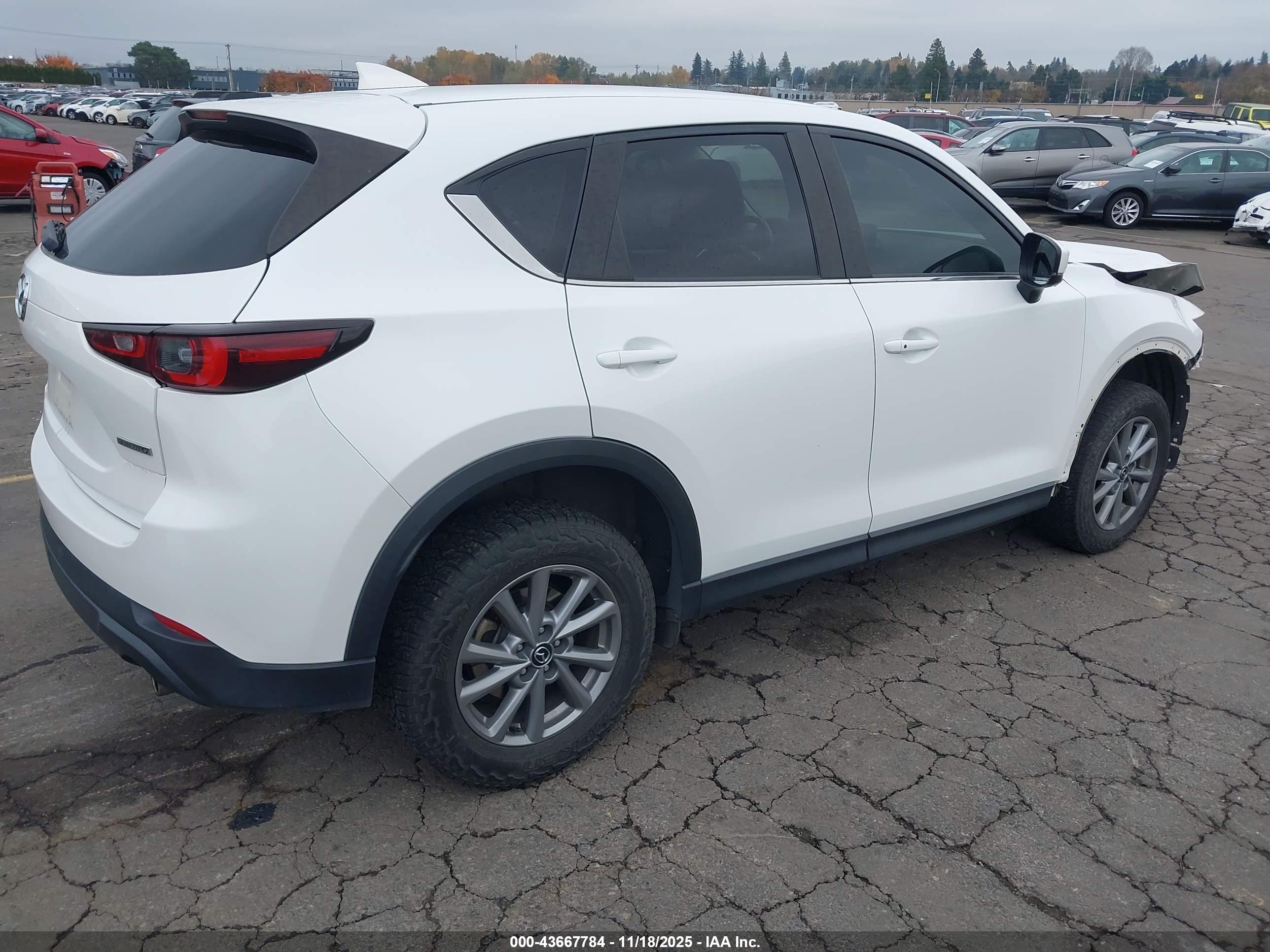 MAZDA CX-5 image 4