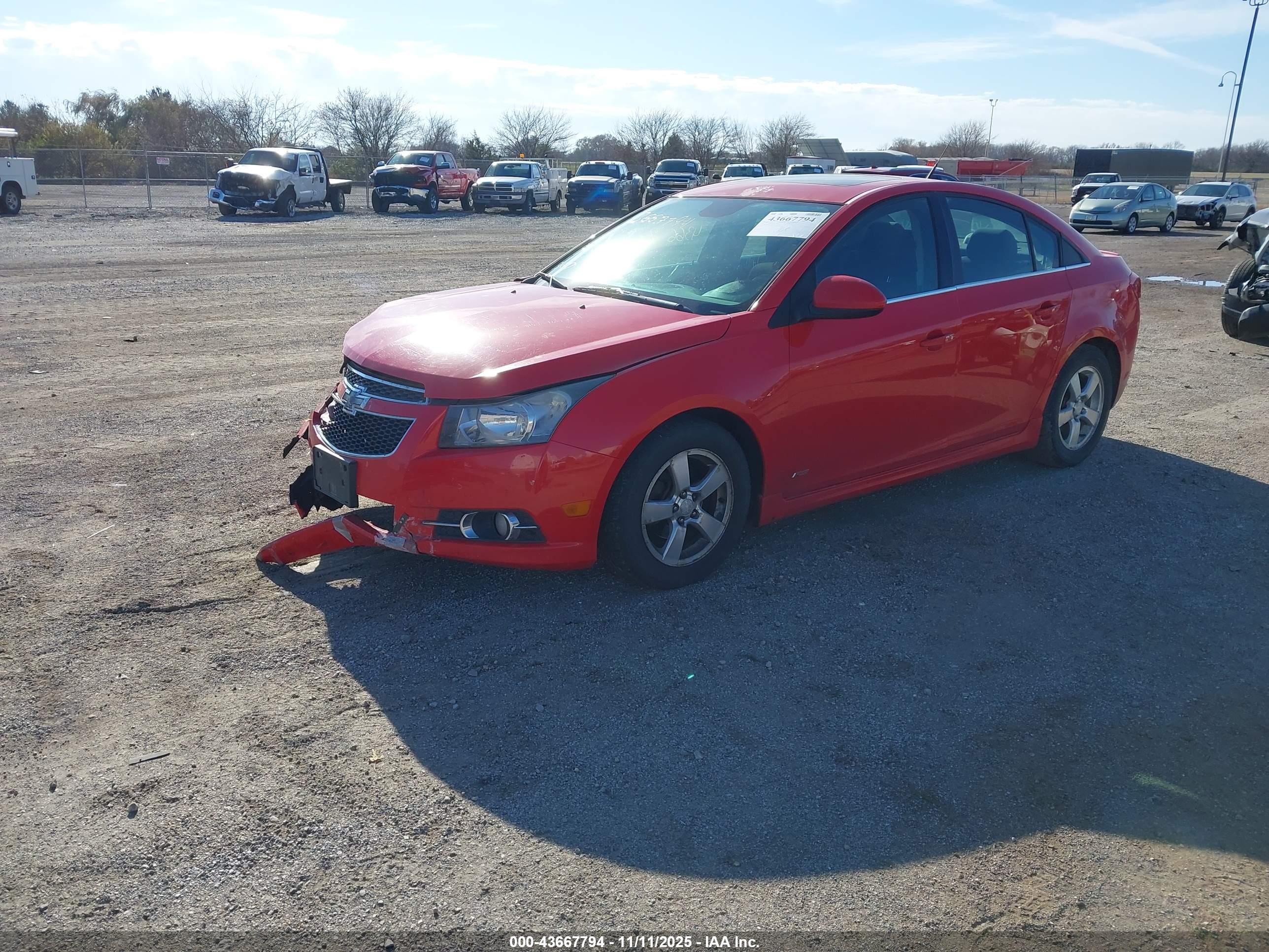 CHEVROLET CRUZE image 2