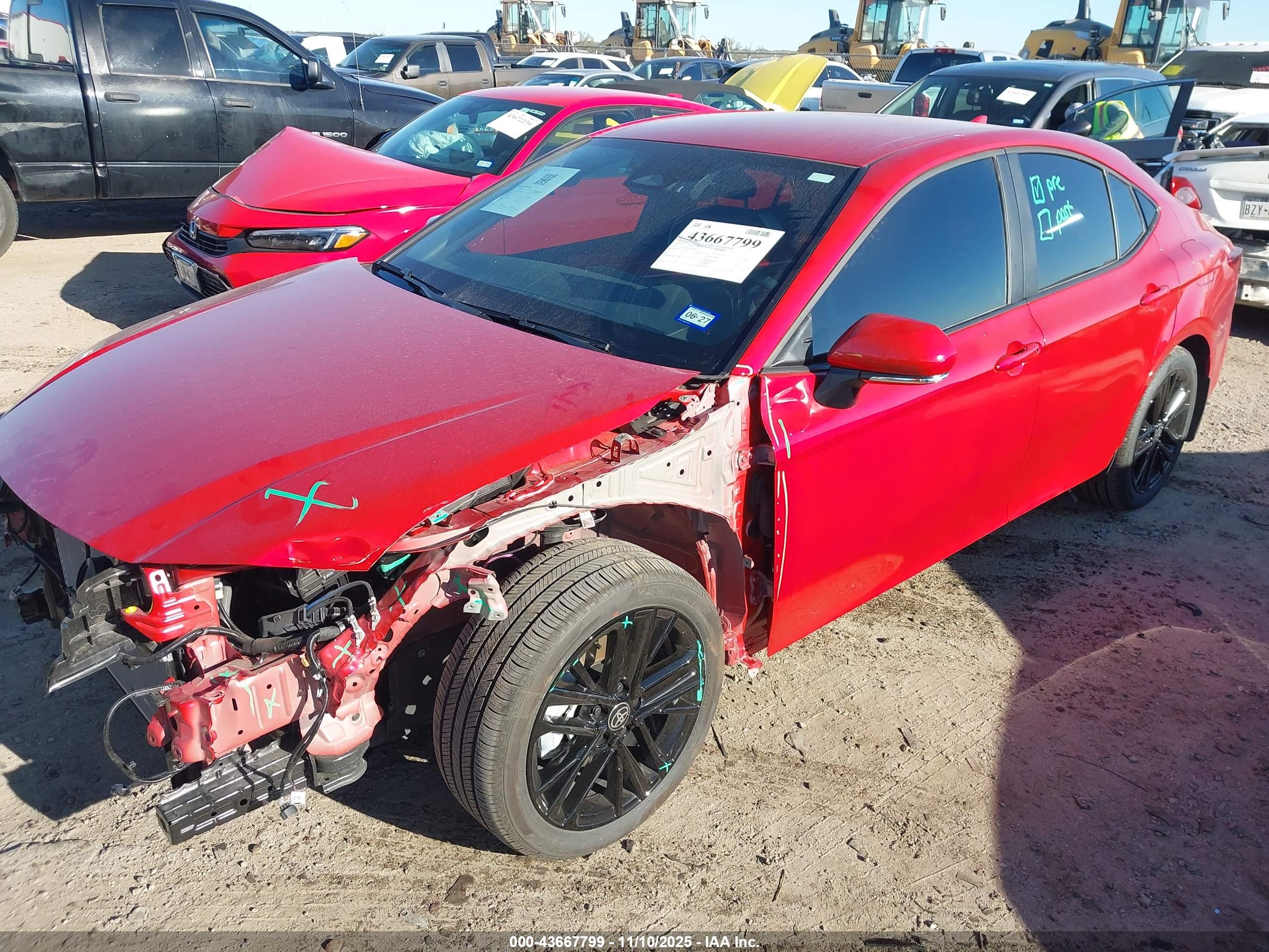 TOYOTA CAMRY image 2