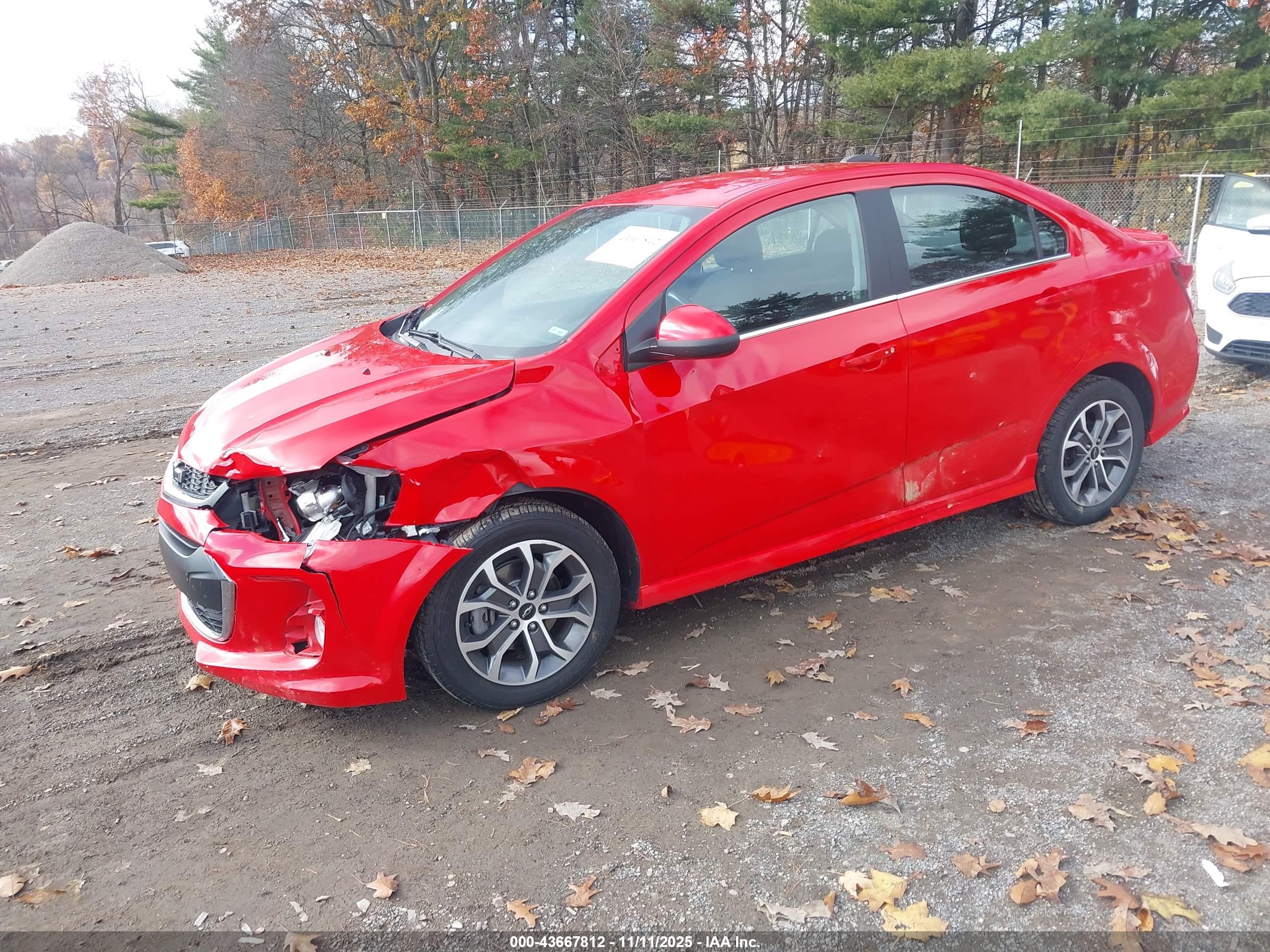 CHEVROLET SONIC image 2
