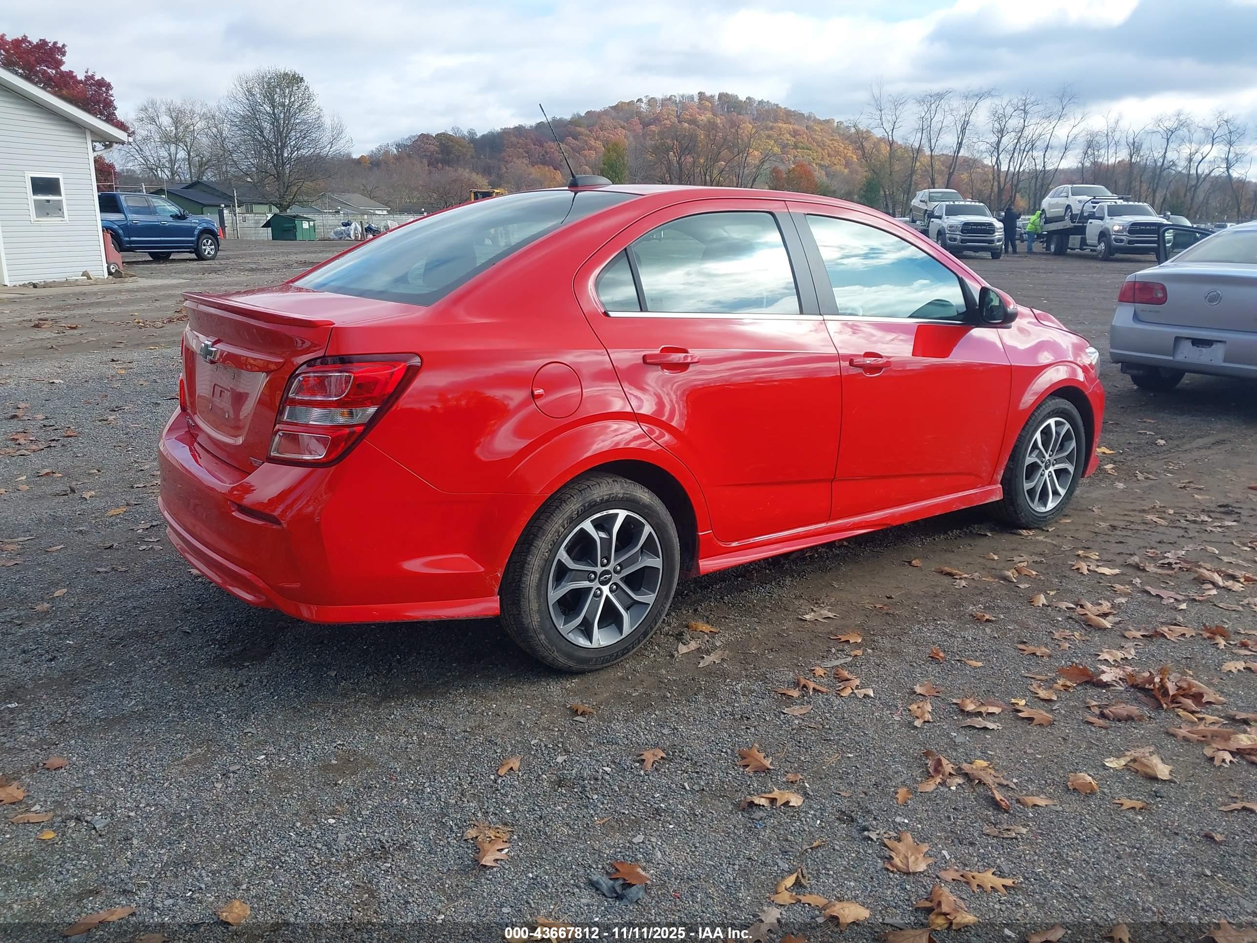 CHEVROLET SONIC image 4