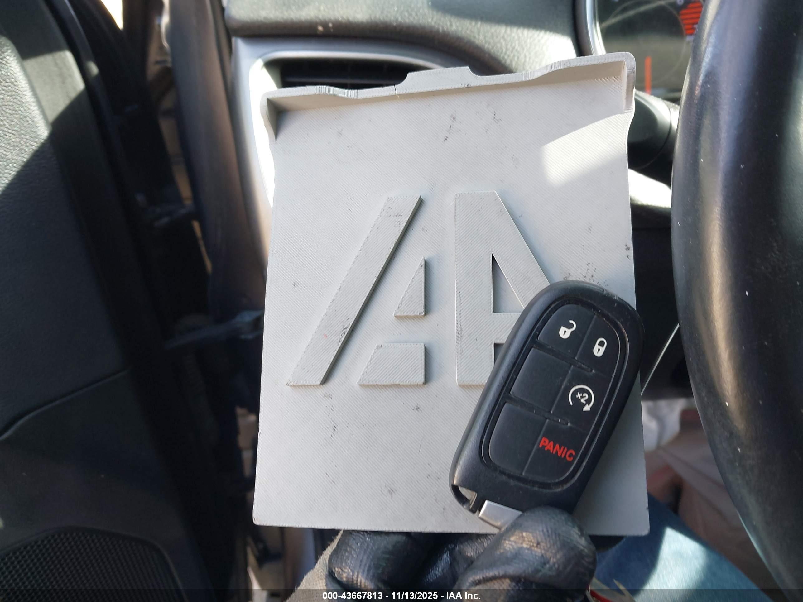 JEEP CHEROKEE image 11
