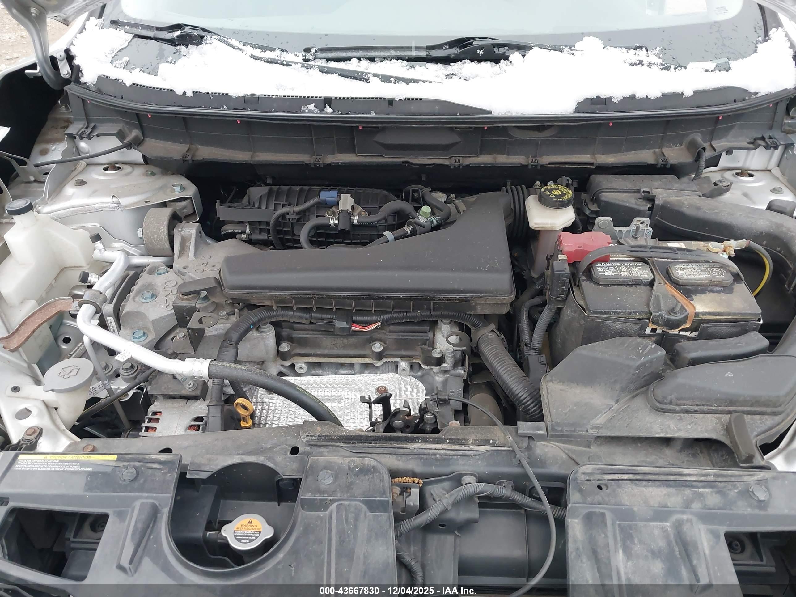 NISSAN ROGUE image 10
