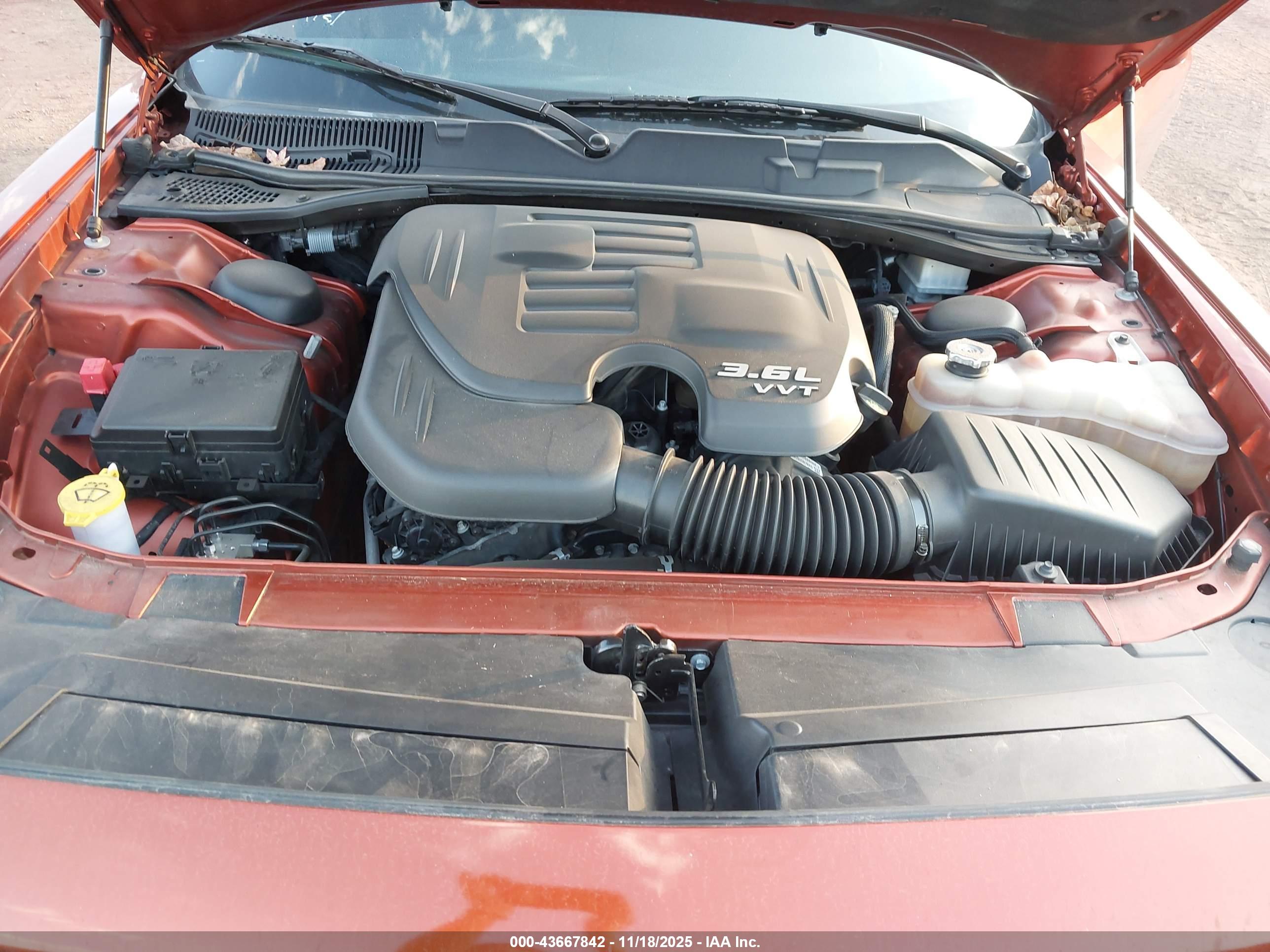 DODGE CHALLENGER image 10