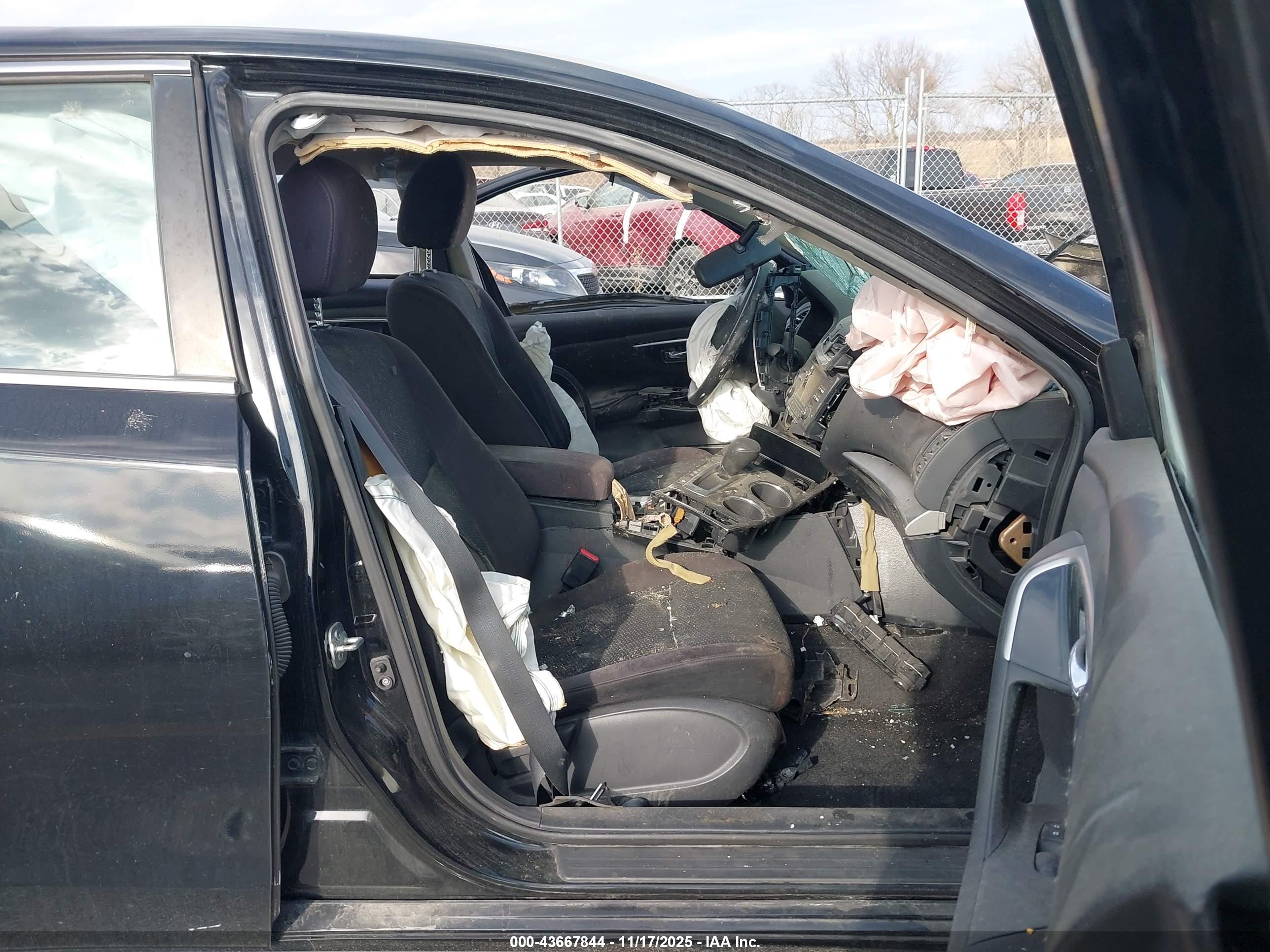 NISSAN ALTIMA image 5