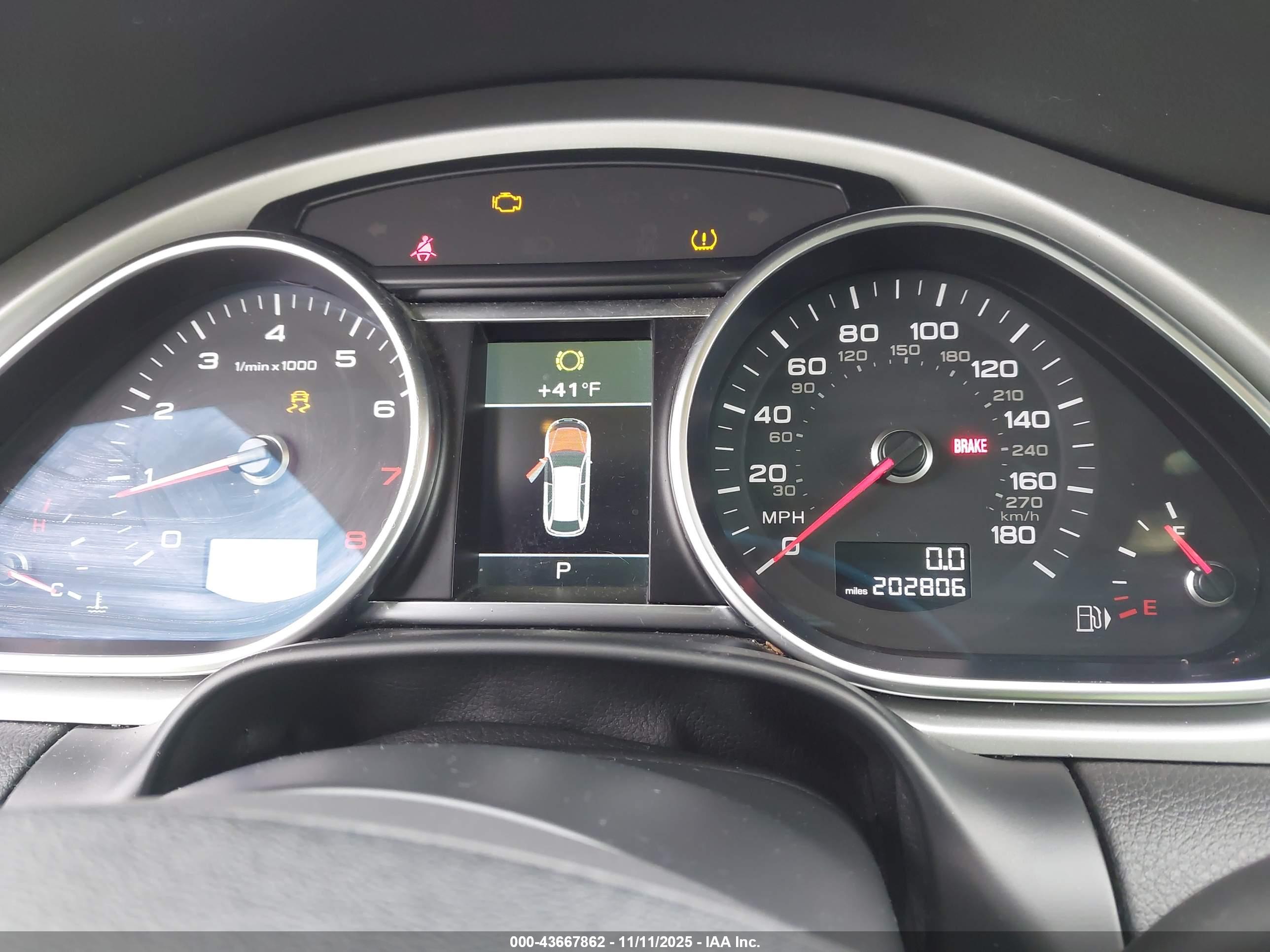 AUDI Q7 image 7