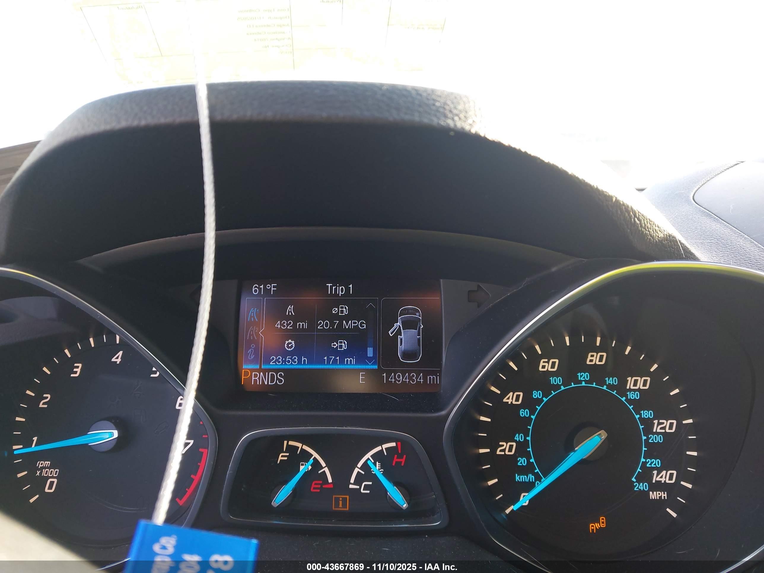 FORD ESCAPE image 7