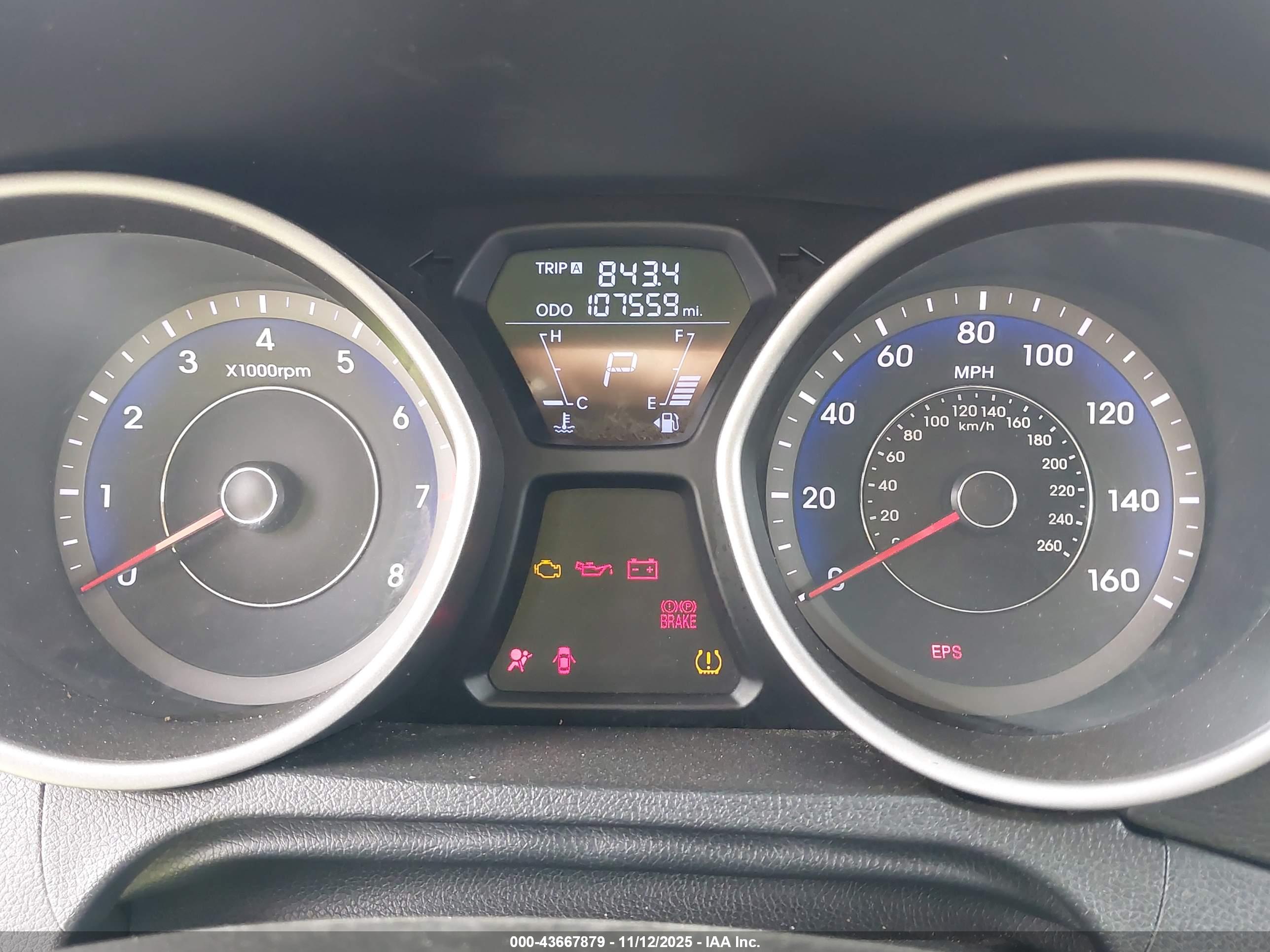 HYUNDAI ELANTRA image 7